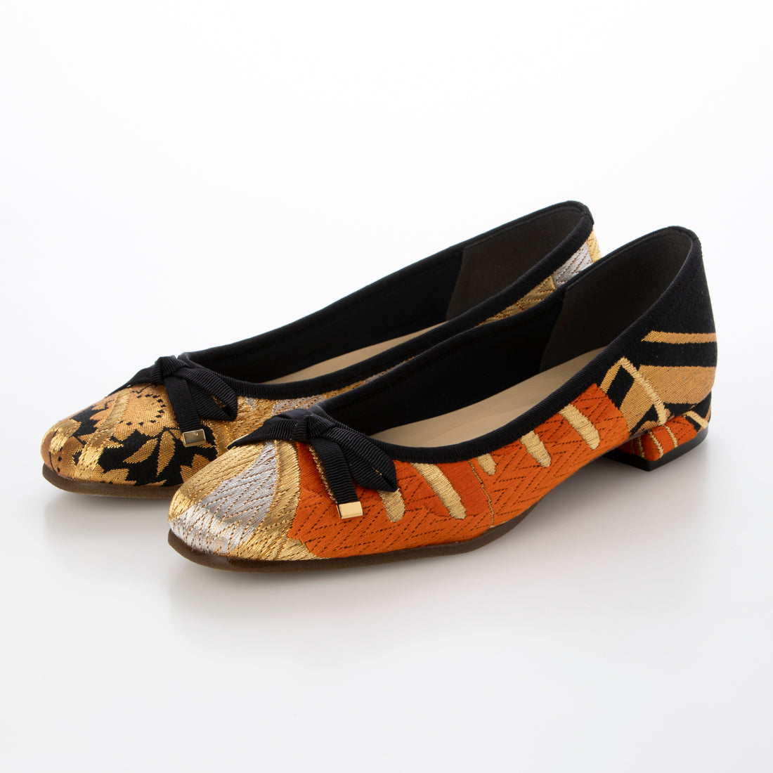 Hakimono - Footwear 【Made in Japan】【Footwear】 Unique one-of-a-kind flat shoes made from Nishijin-ori and kimono materials HAZUMI100