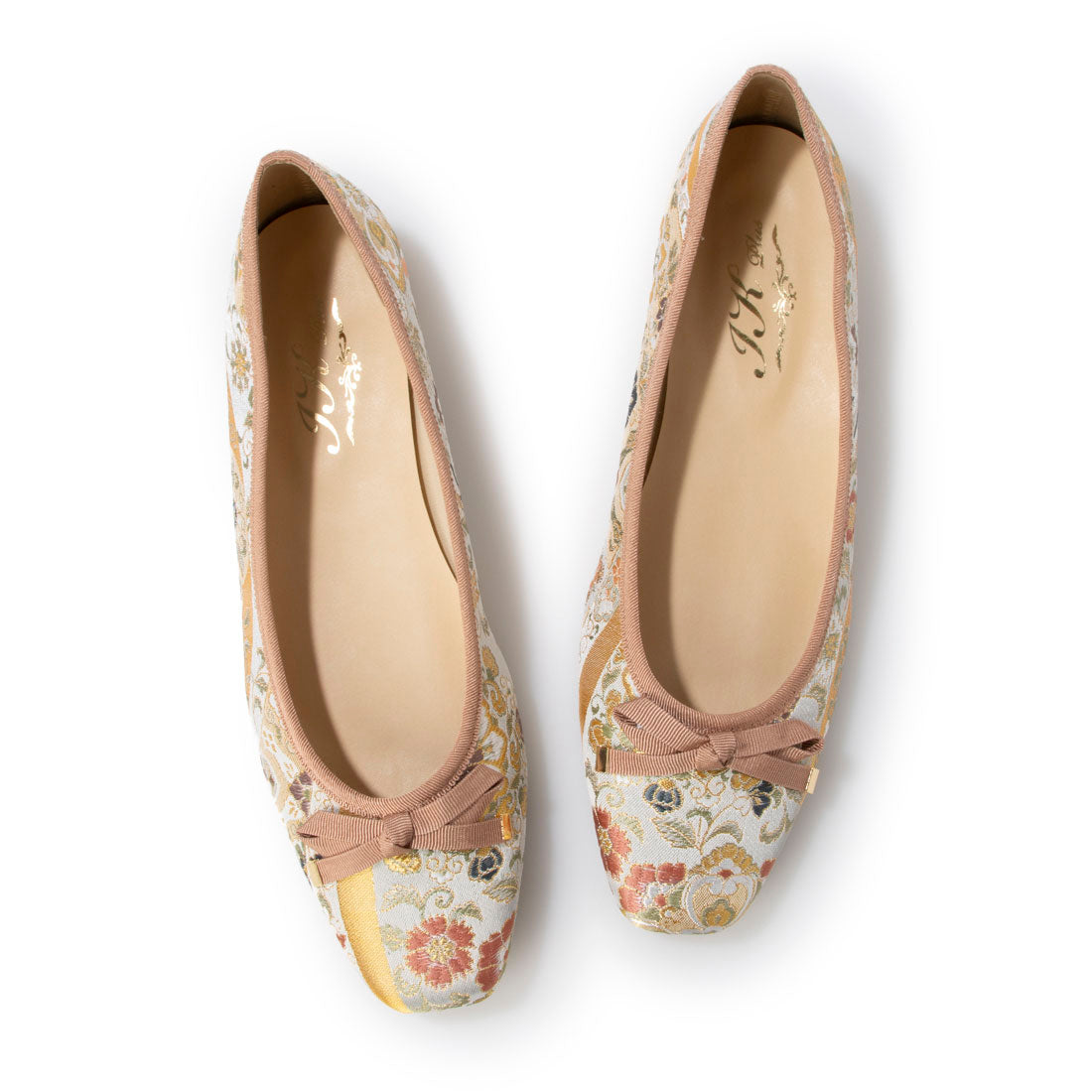 Hakimono - Footwear 【Made in Japan】【Footwear】 Unique one-of-a-kind flat shoes made from Nishijin-ori and kimono materials HAZUMI100