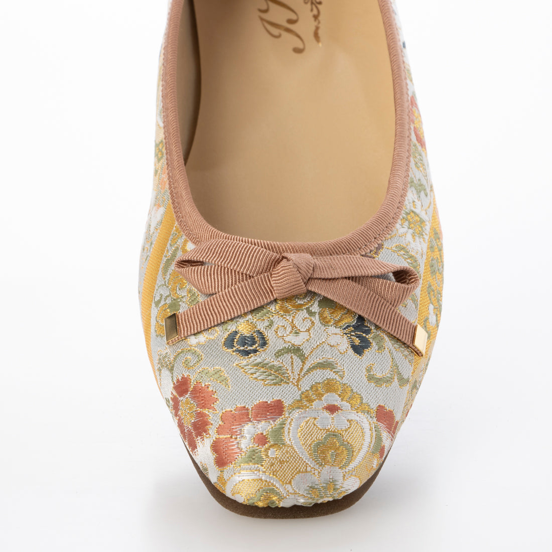 Hakimono - Footwear 【Made in Japan】【Footwear】 Unique one-of-a-kind flat shoes made from Nishijin-ori and kimono materials HAZUMI100