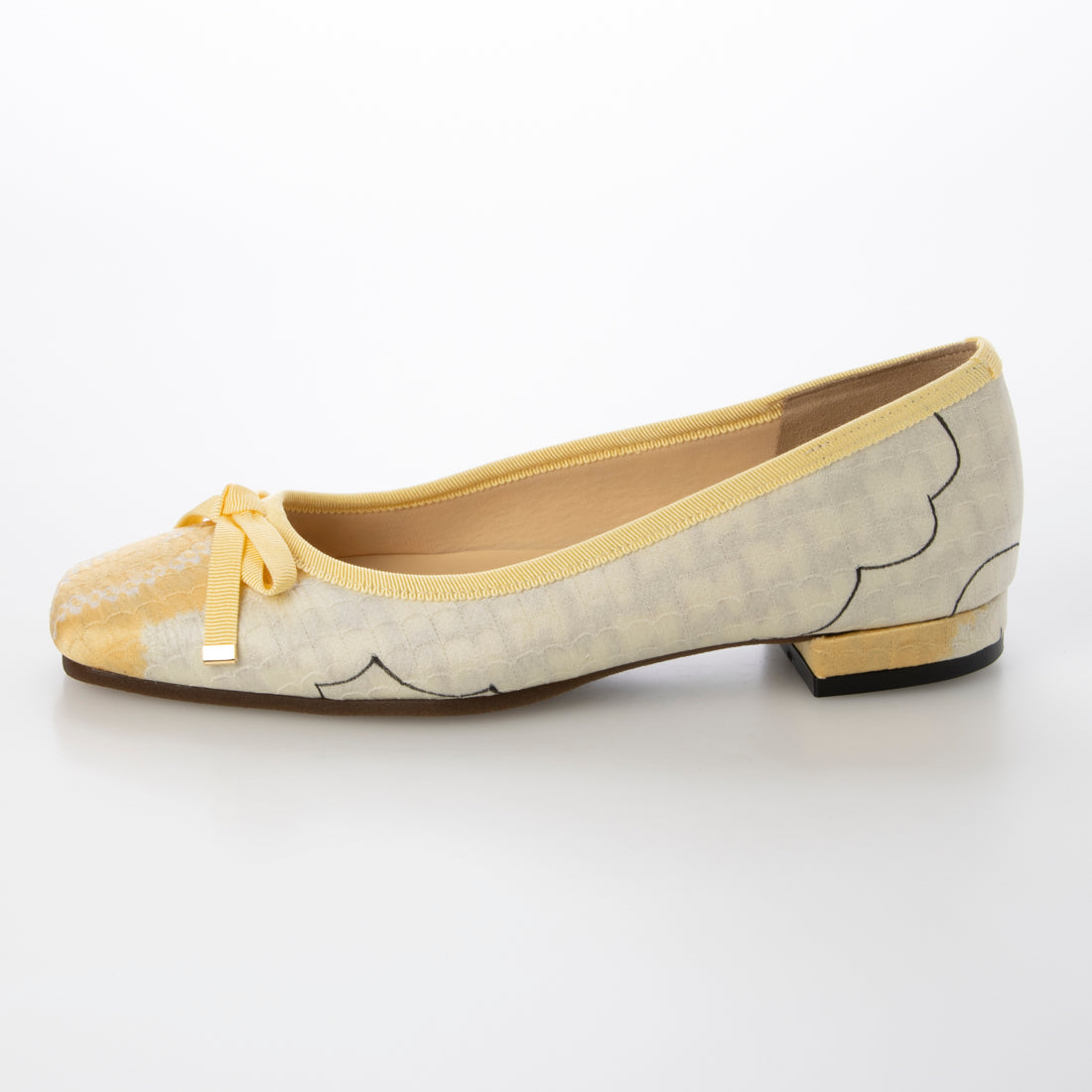 Hakimono - Footwear 【Made in Japan】【Footwear】 Unique one-of-a-kind flat shoes made from Nishijin-ori and kimono materials HAZUMI100