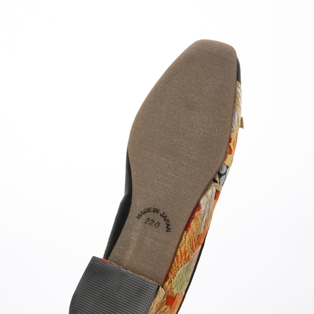 Hakimono - Footwear 【Made in Japan】【Footwear】 Unique one-of-a-kind flat shoes made from Nishijin-ori and kimono materials HAZUMI100