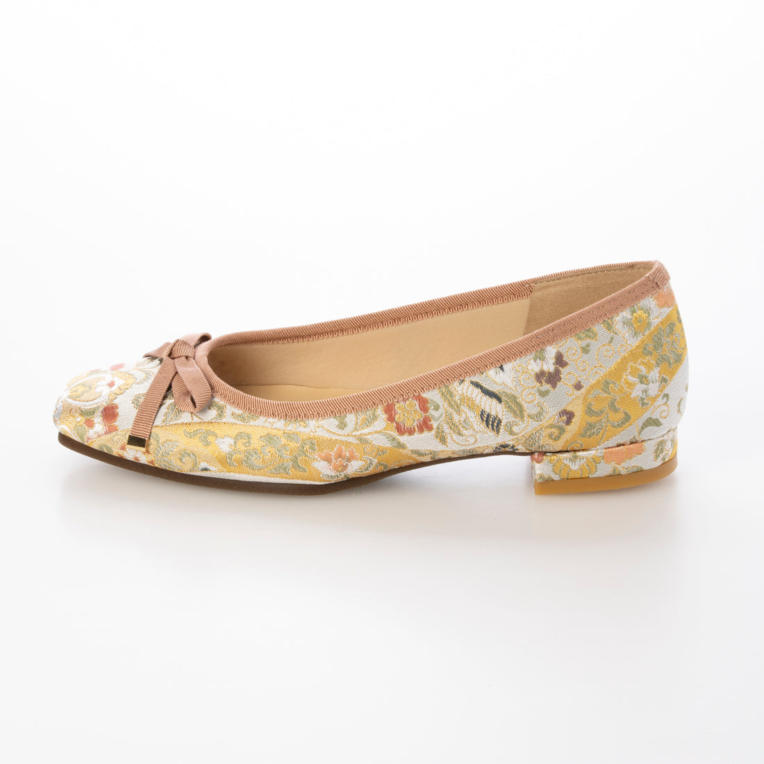 Hakimono - Footwear 【Made in Japan】【Footwear】 Unique one-of-a-kind flat shoes made from Nishijin-ori and kimono materials HAZUMI100