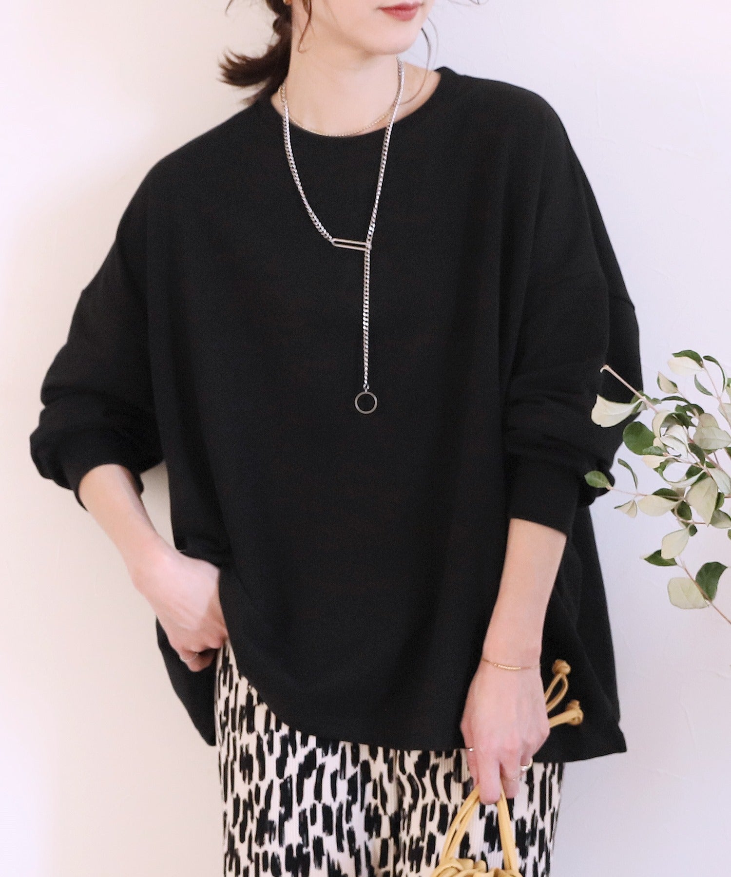 【ゆるっと着られて楽ちん♪】ビッグプルオーバー（ボーダー：ブラック×ホワイト）/ R21149-v ブラック×ホワイト