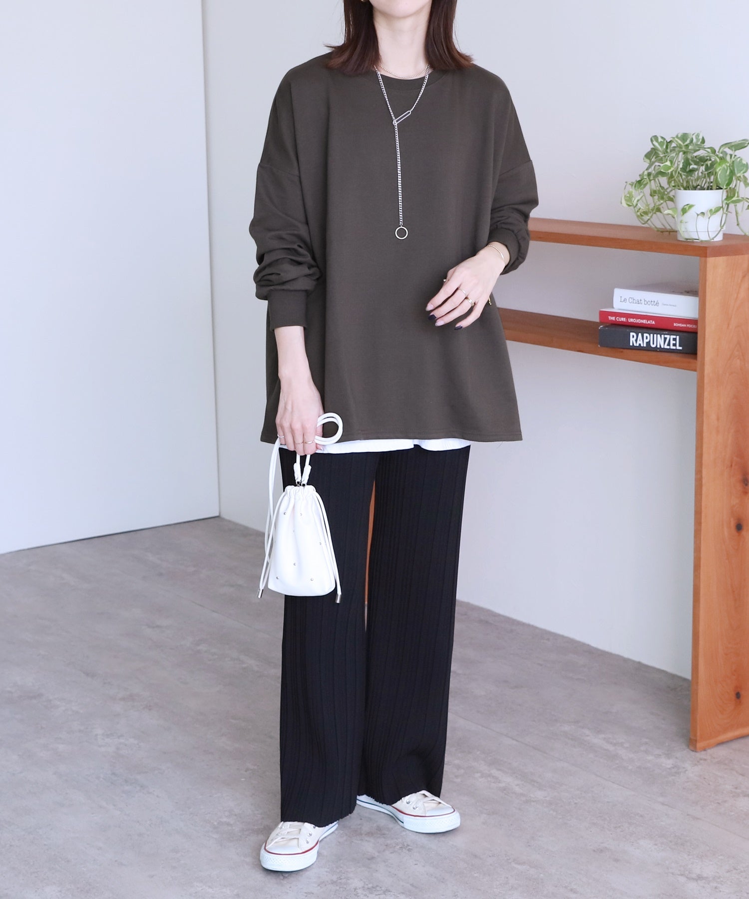 【ゆるっと着られて楽ちん♪】ビッグプルオーバー（ボーダー：ブラック×ホワイト）/ R21149-v ブラック×ホワイト