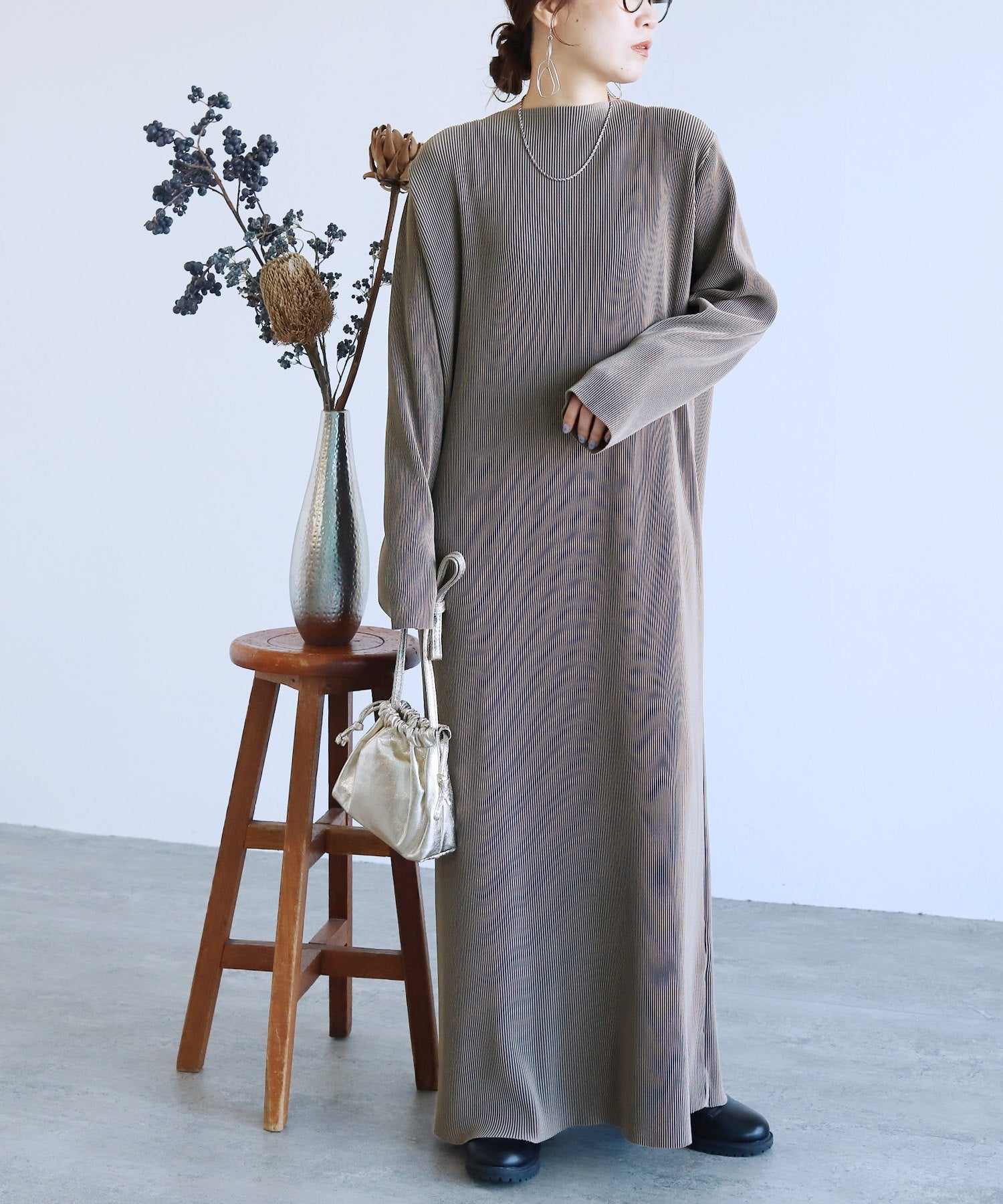 レカ reca セルフカット長袖マキシプリーツワンピース（bel-blc-6404） （ブラック） ブラック