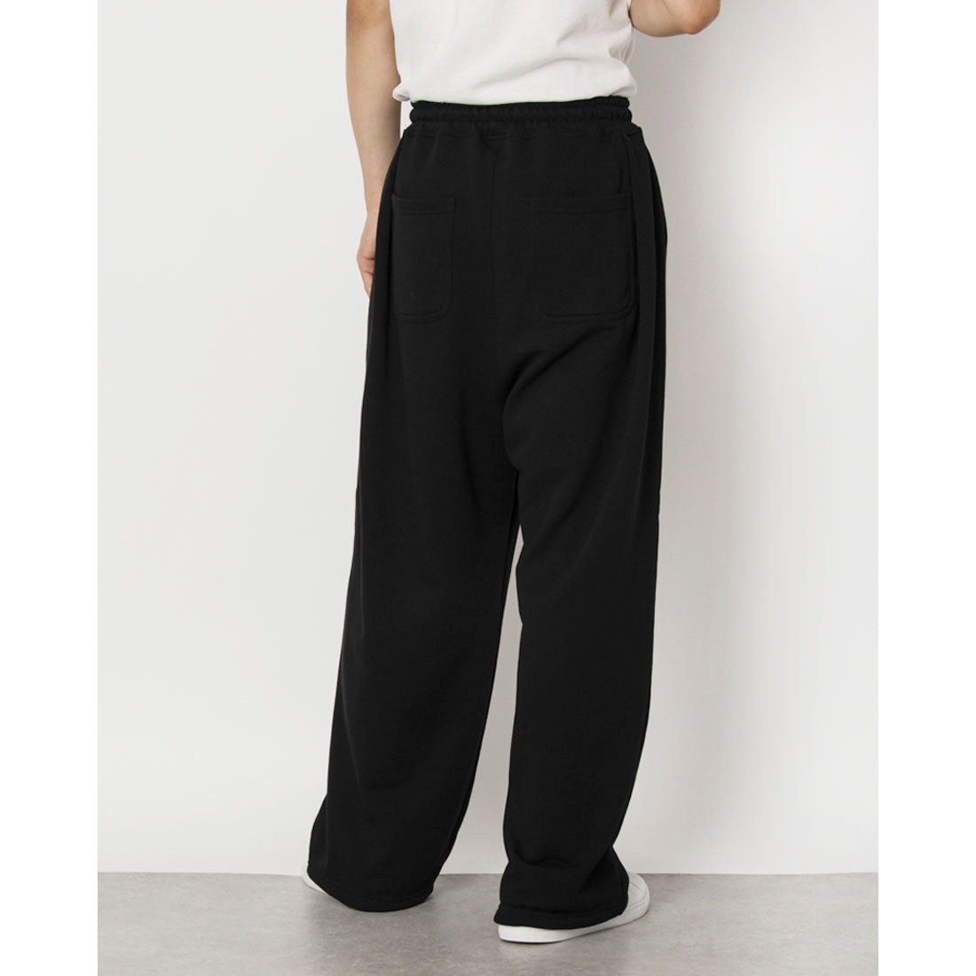 マガジンデモードコンタクト MAGASIN DE MODE CONTACT ダブルタック極太スエットパンツ （ブラック） ブラック