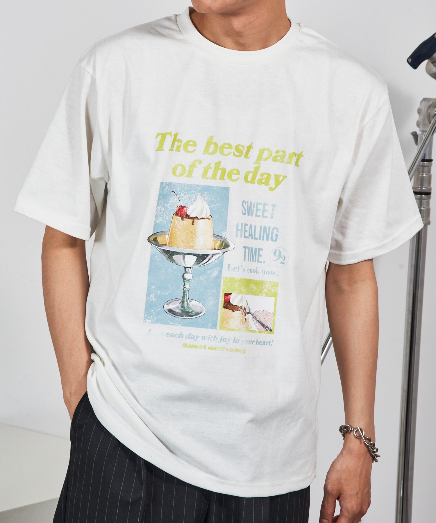 マガジンデモードコンタクト MAGASIN DE MODE CONTACT レトロイラストプリントTシャツ （ホワイト系その他2） ホワイト系その他2