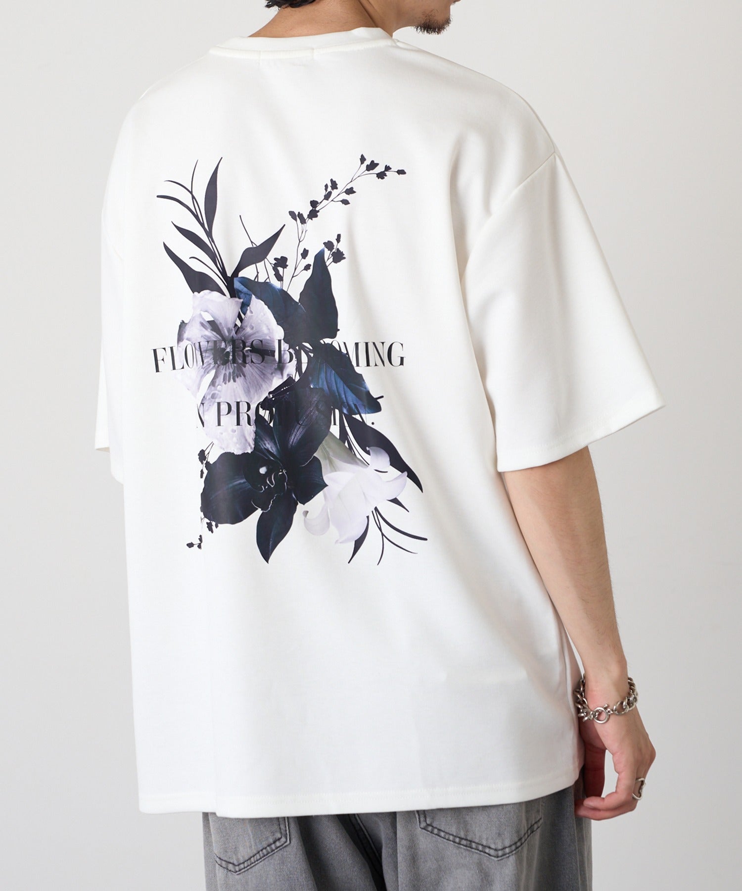 マガジンデモードコンタクト MAGASIN DE MODE CONTACT フラワーデジタルプリントTシャツ （オフホワイト） オフホワイト