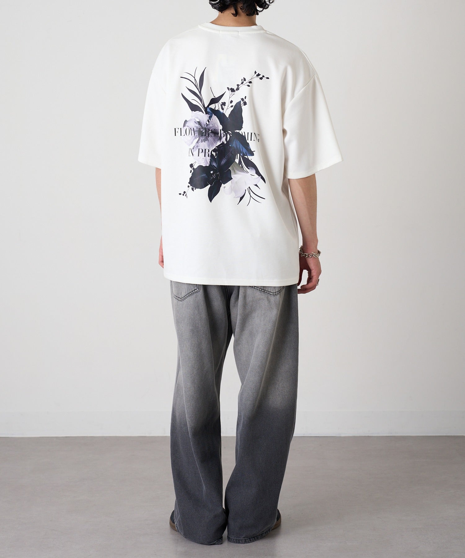 マガジンデモードコンタクト MAGASIN DE MODE CONTACT フラワーデジタルプリントTシャツ （オフホワイト） オフホワイト