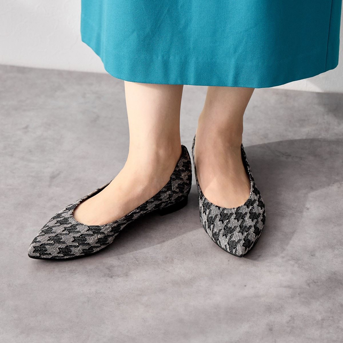 Himiko Flat Plain Pumps/631316