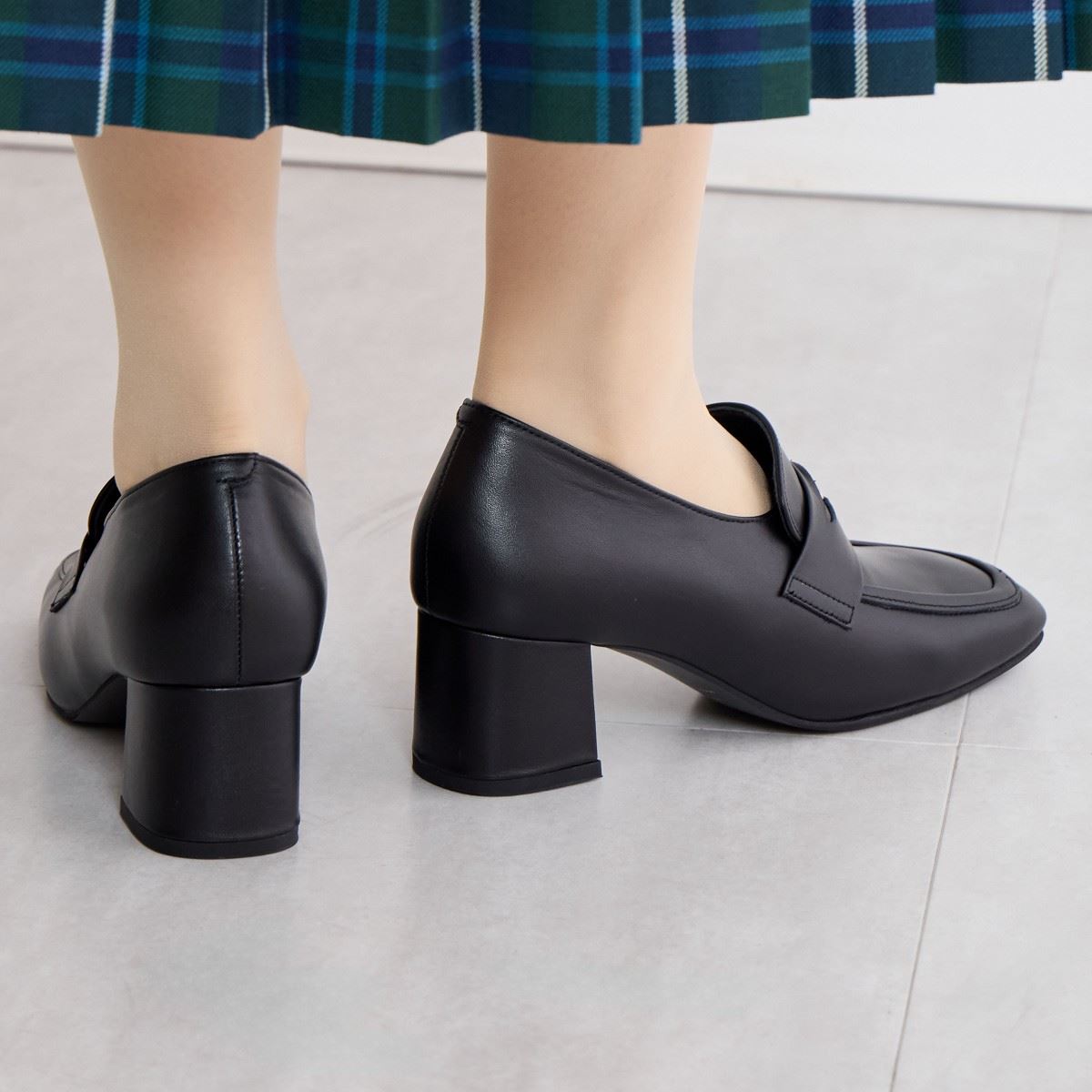 ヒミコ 卑弥呼 コインディティールヒールローファー/641315