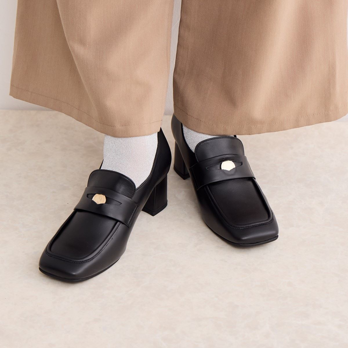 ヒミコ 卑弥呼 コインディティールヒールローファー/641315