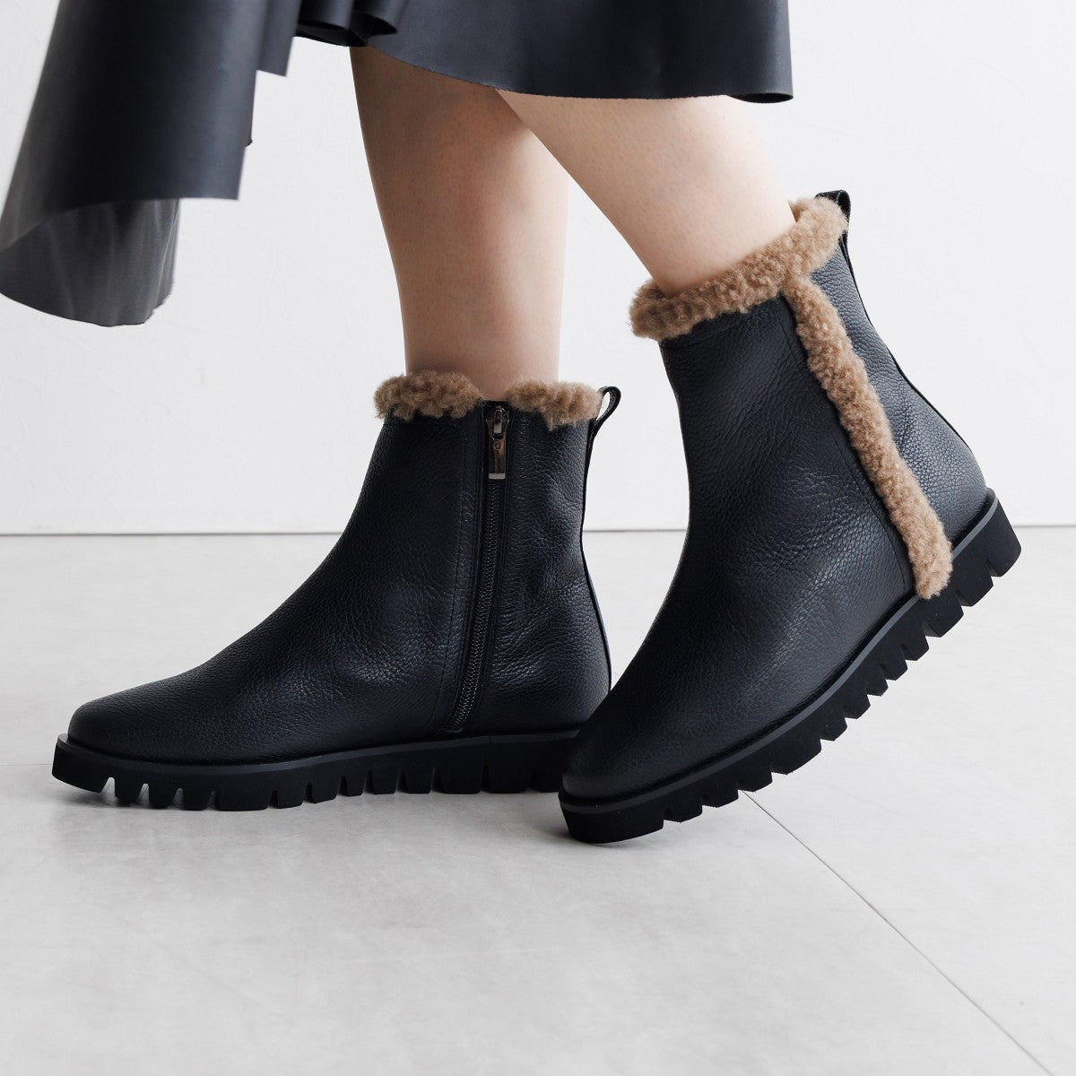 ヒミコ 卑弥呼 ウェーブソールボアブーツ/651416 （ブラック） ブラック