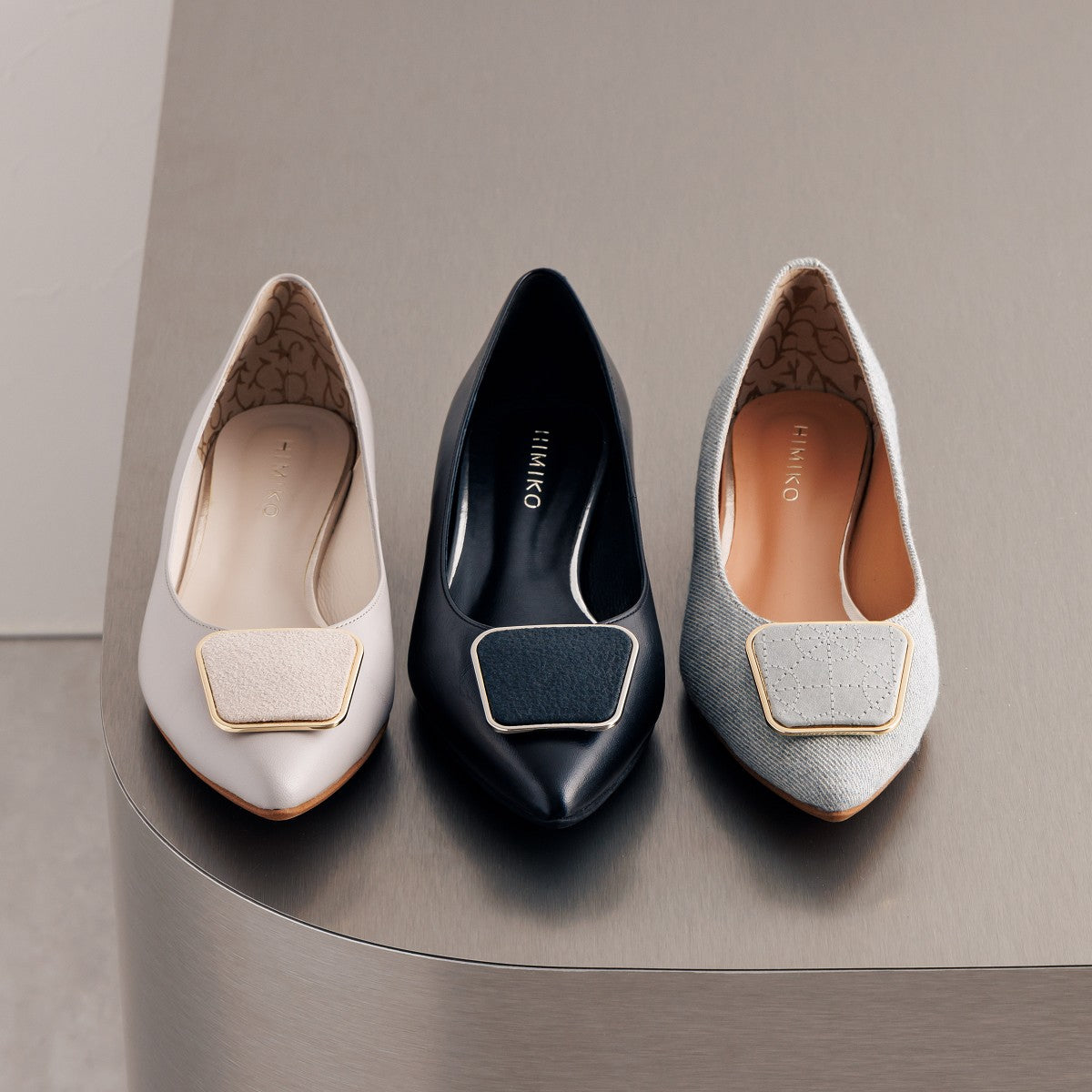 ヒミコ 卑弥呼 スクエアバックルフラットパンプス/641102