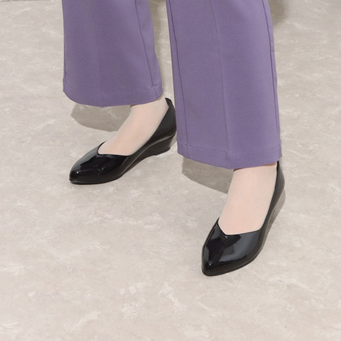 ヒラリドットトーキョウ hirari.tokyo 全天候幅広甲高専門
