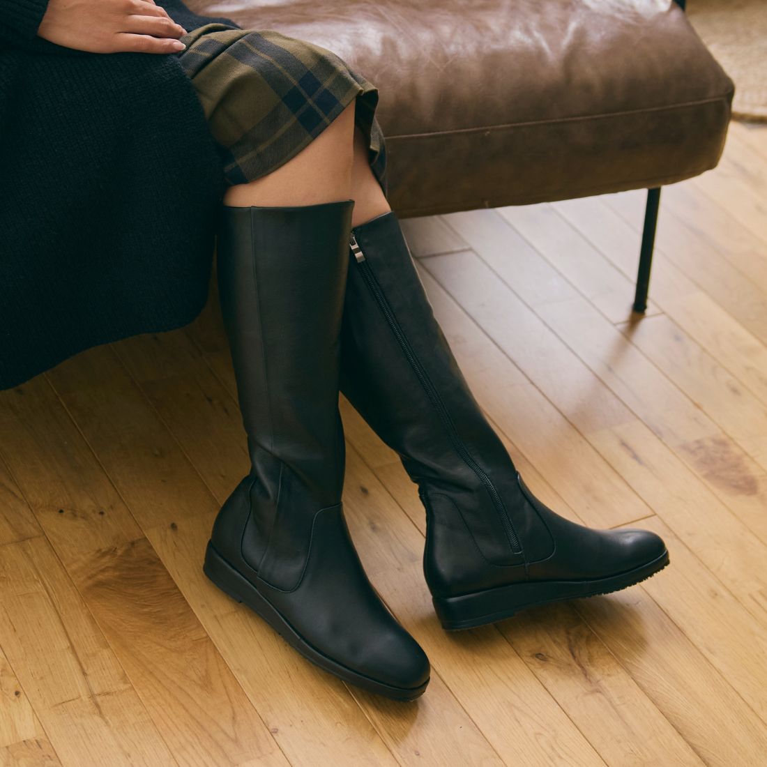 HIPS Wedge Heel Long Boots