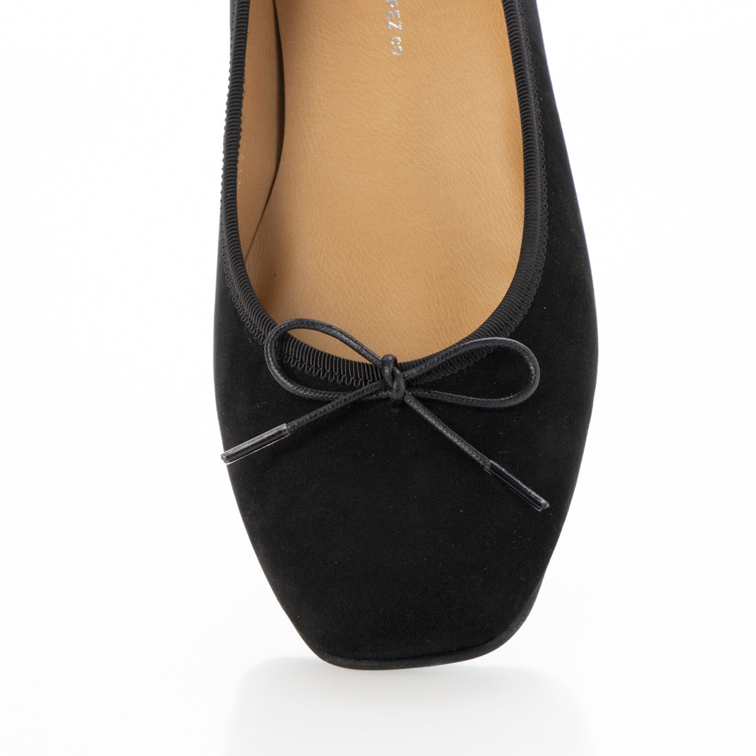 HIPS Heeled Ballet Pumps