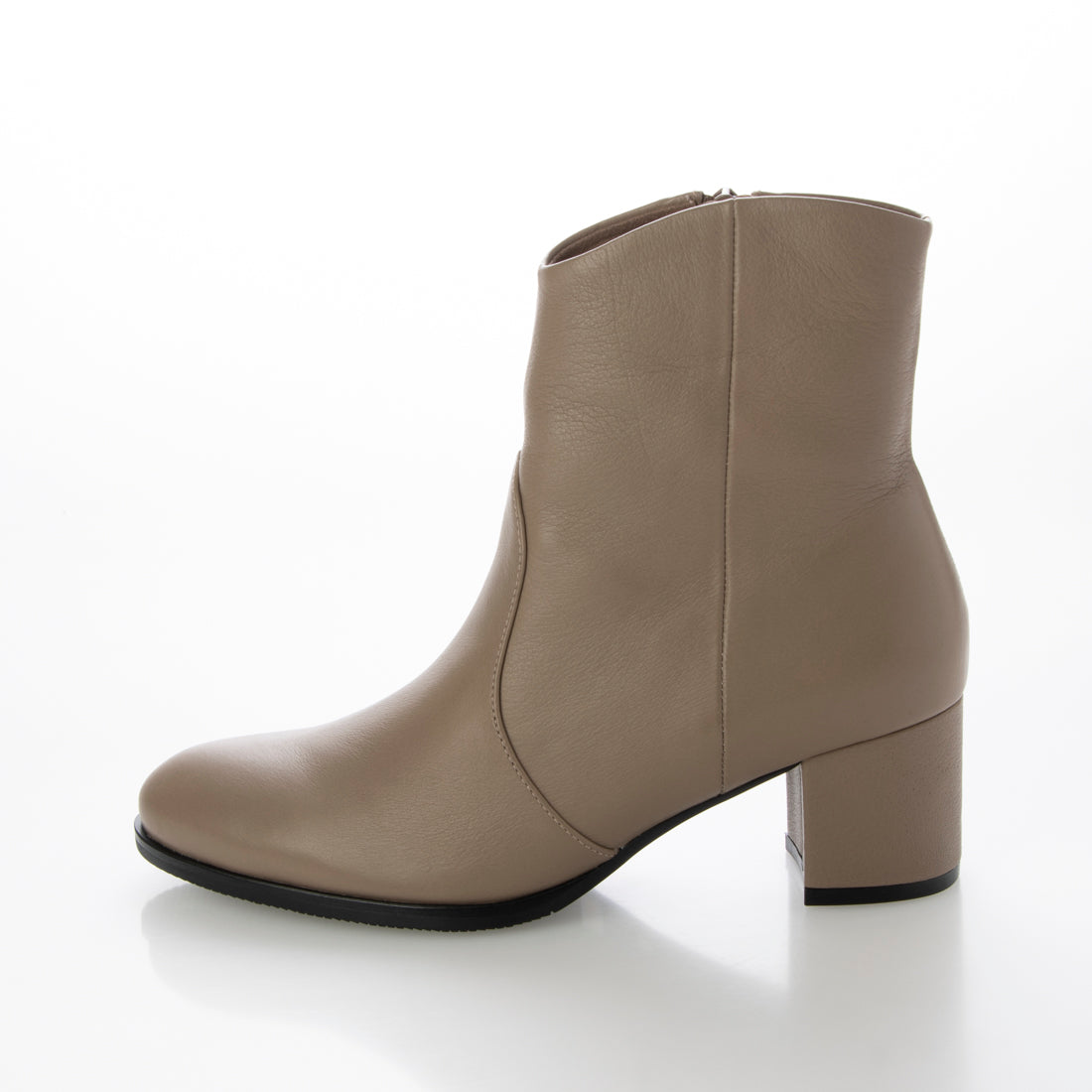 HIPS Soft Leather Western Cut Short Boots