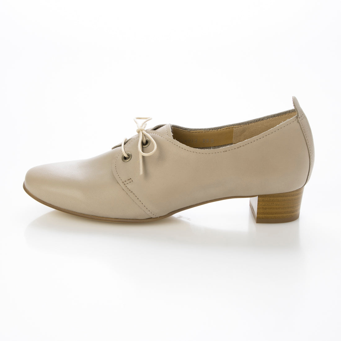 HIPS lace-up shoes