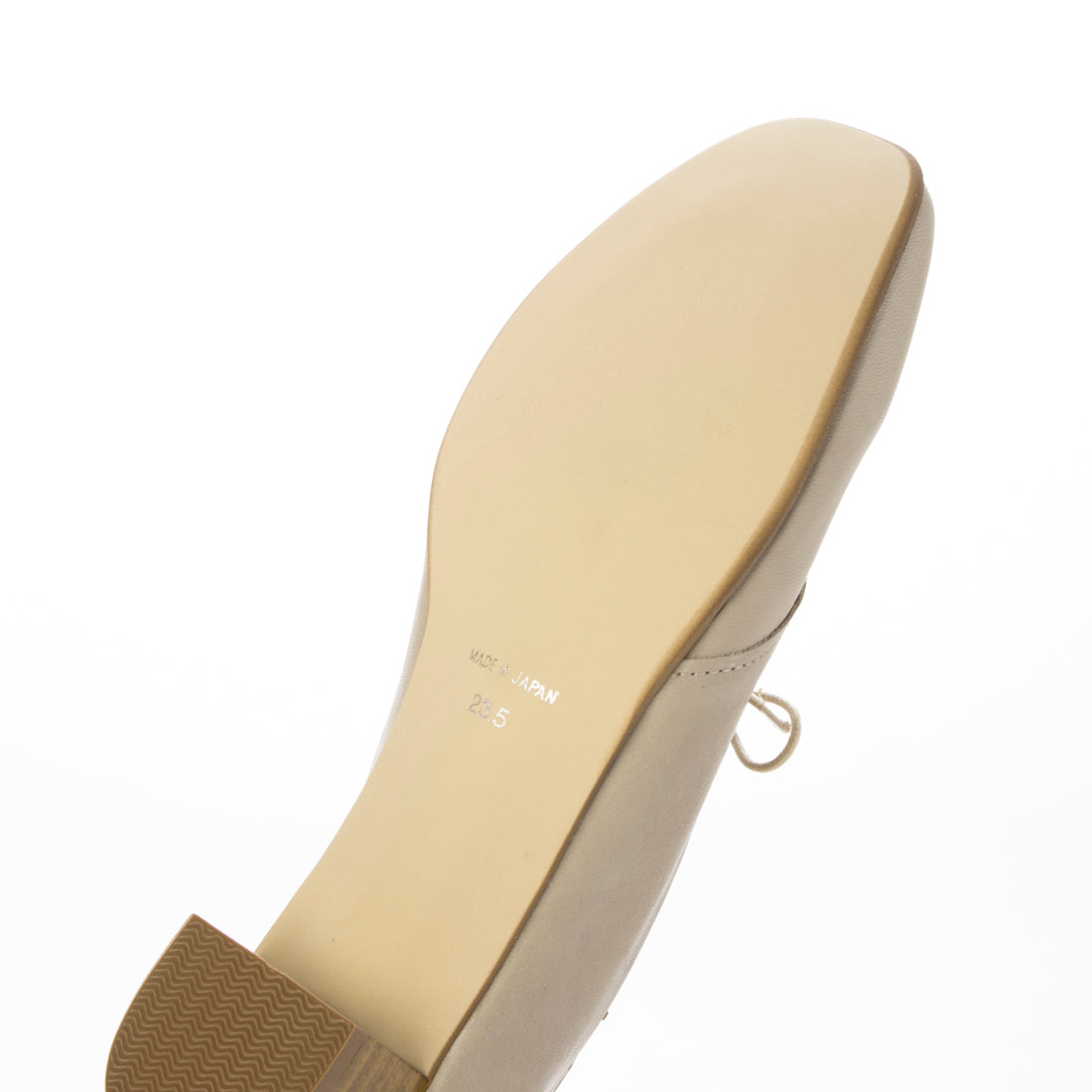 HIPS lace-up shoes