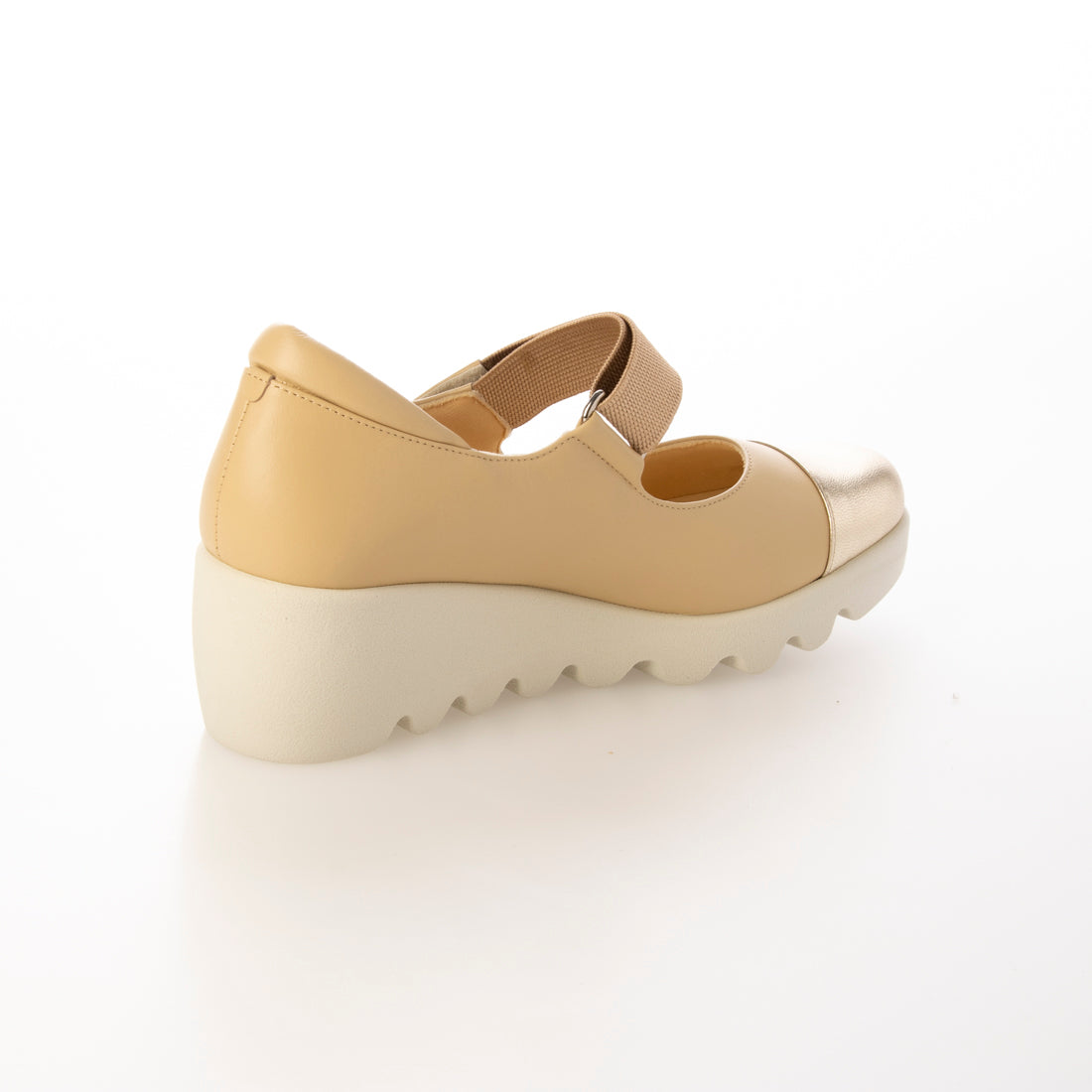 HILLS AVENUE Wide Elastic Strap Pumps