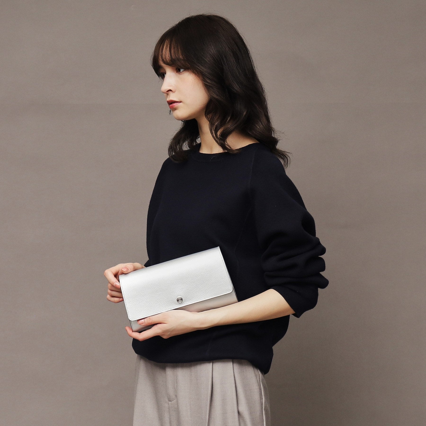 ヒロフ HIROFU 【アクセサリー】クラッチバッグ ウォレットショルダーバッグ  レザー 2WAY 本革