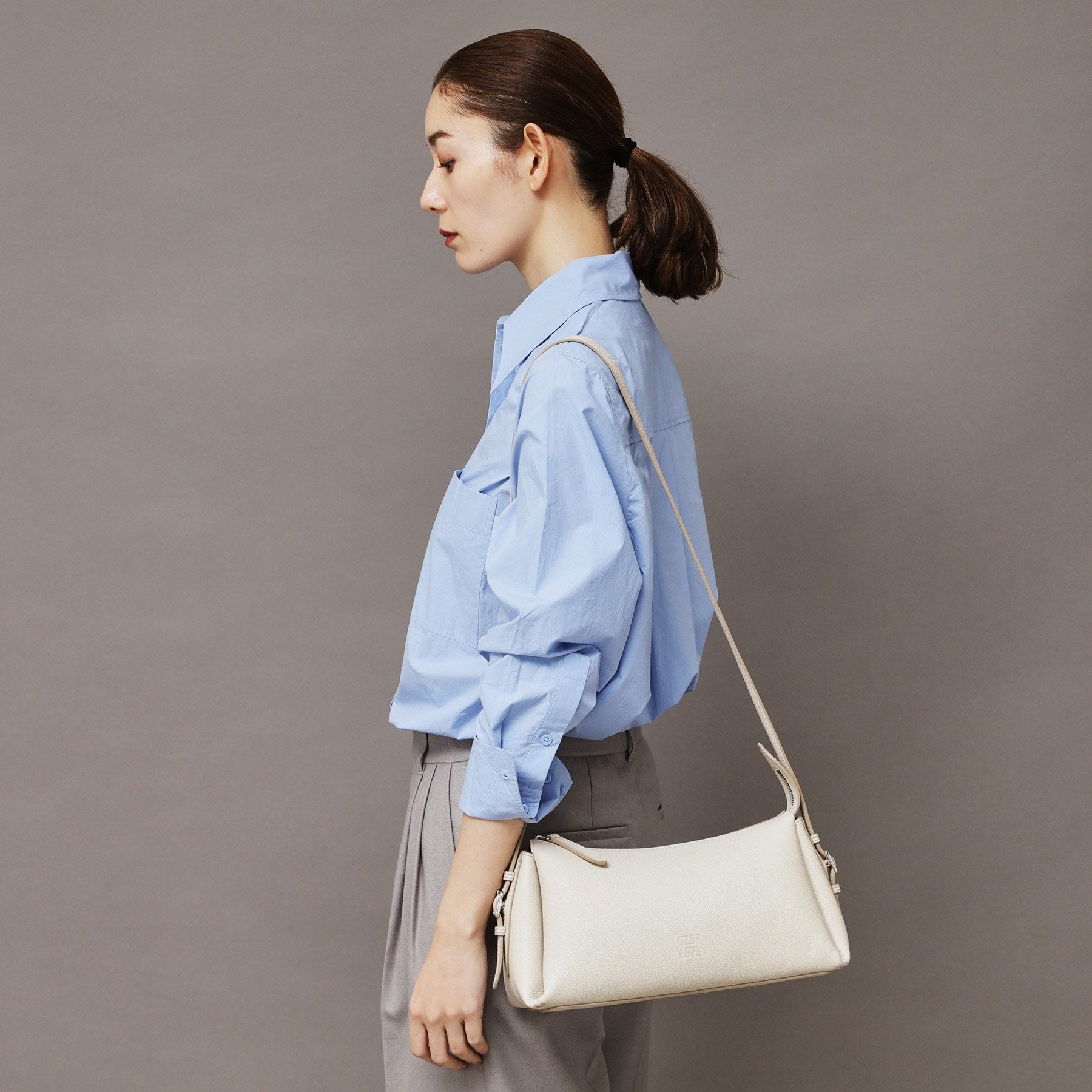 ヒロフ HIROFU 【サルト】2WAY レザーショルダーバッグ S 本革 （ツンドラ(710)） ツンドラ(710)