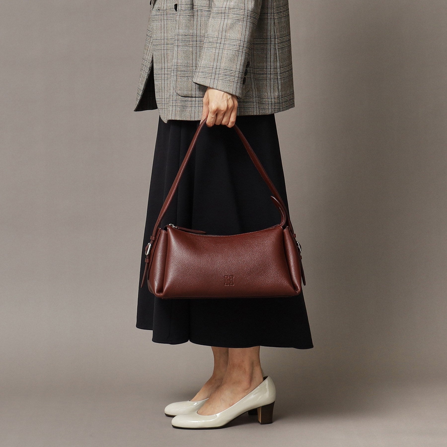 ヒロフ HIROFU 【サルト】2WAY レザーショルダーバッグ S 本革 （ツンドラ(710)） ツンドラ(710)