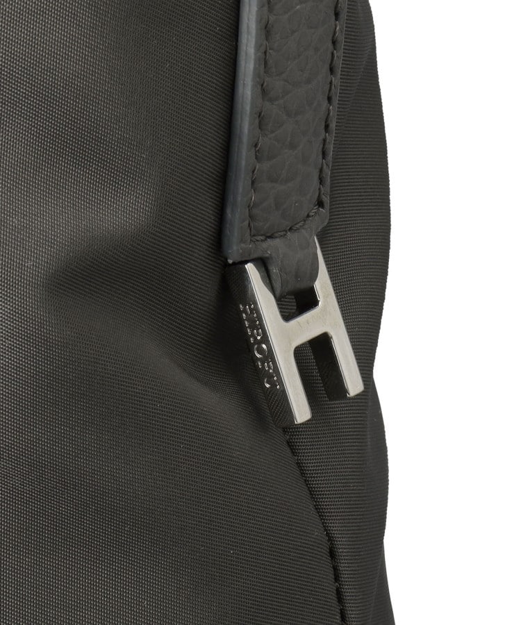 ヒロフ HIROFU 【リベロ】ナイロン ショルダーバッグ M（商品番号：P25-39508） （ダークグレー(115)） ダークグレー(115)