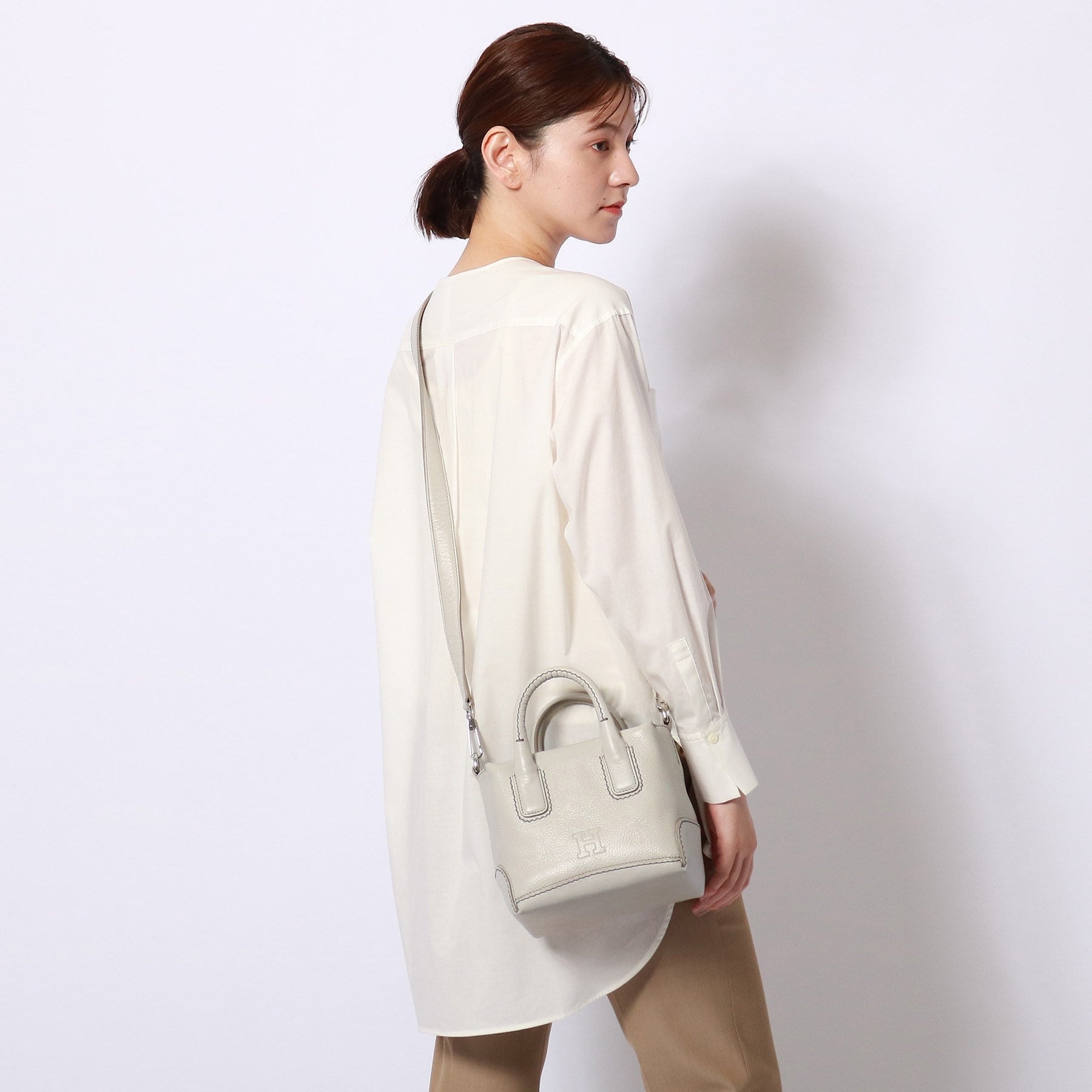 ヒロフ HIROFU 【デュオ】レザーハンドバッグ S 2WAY 本革 ミニバッグ
