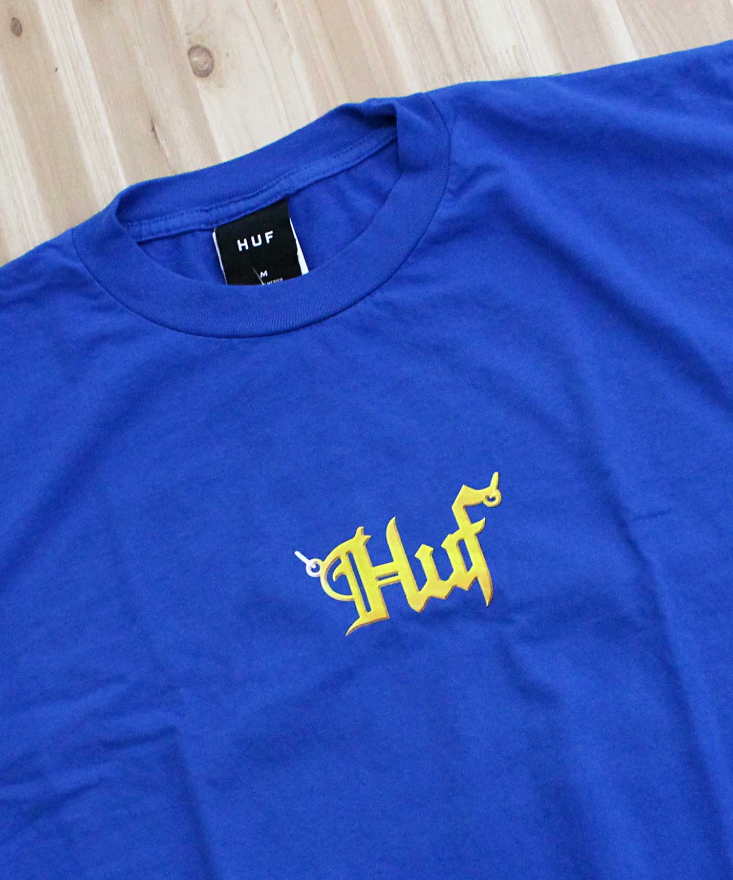 ハフ HUF ビッグH ショートスリーブ バックプリント Tシャツ BIG H S/S TEE クルーネック ロゴ コットン トップス 半袖 メンズ ストリート スケボー  春夏 （3-コバルトブルー） 3-コバルトブルー