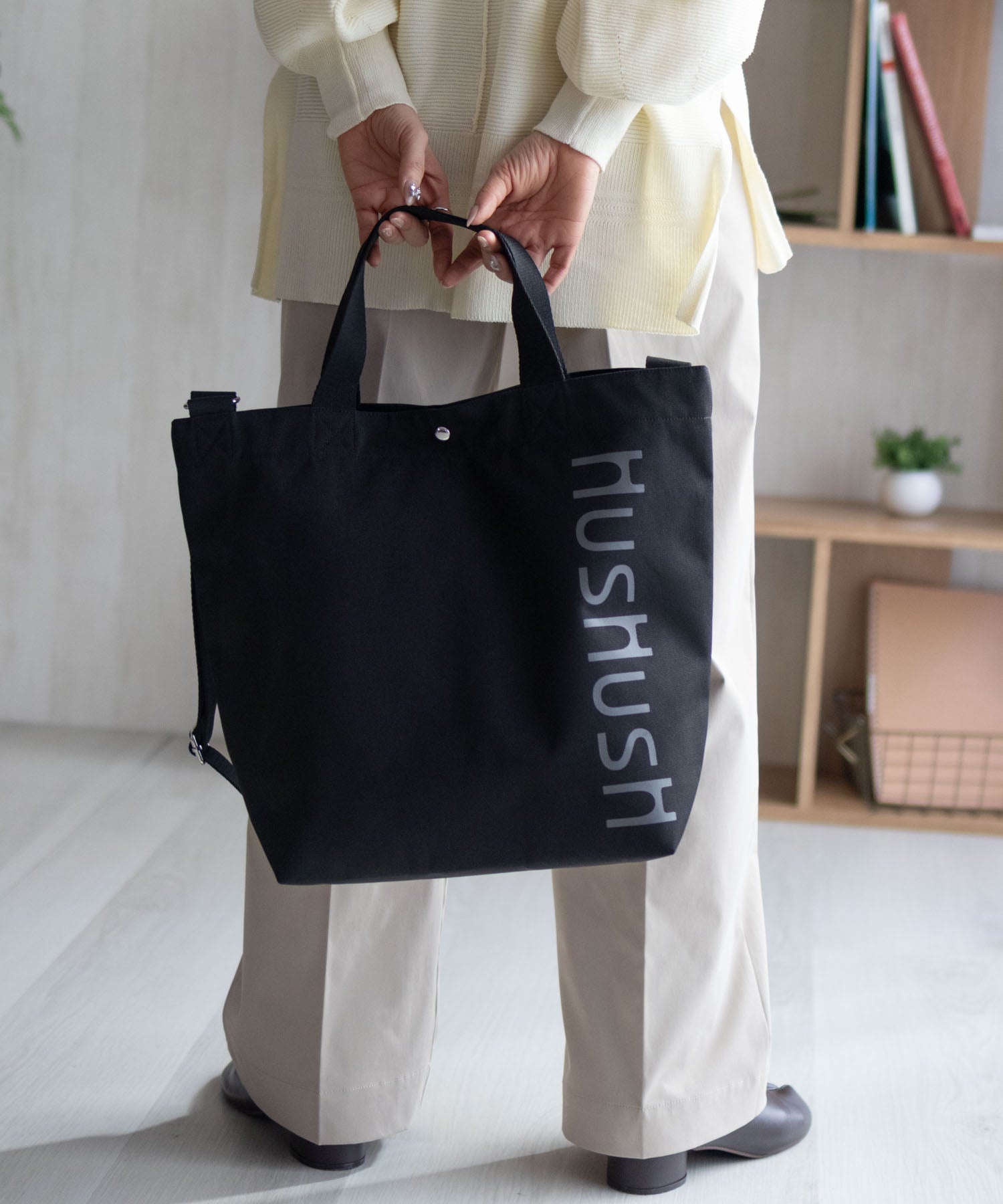 HusHusH logo tote bag