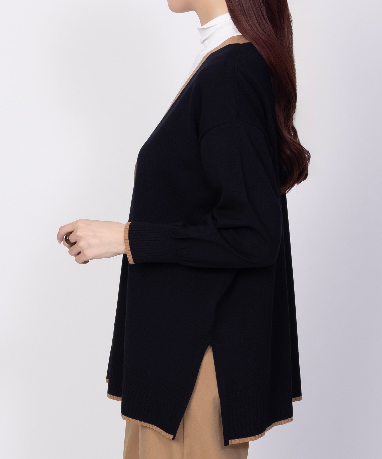 HusHusH Color Block V-Neck Cardigan