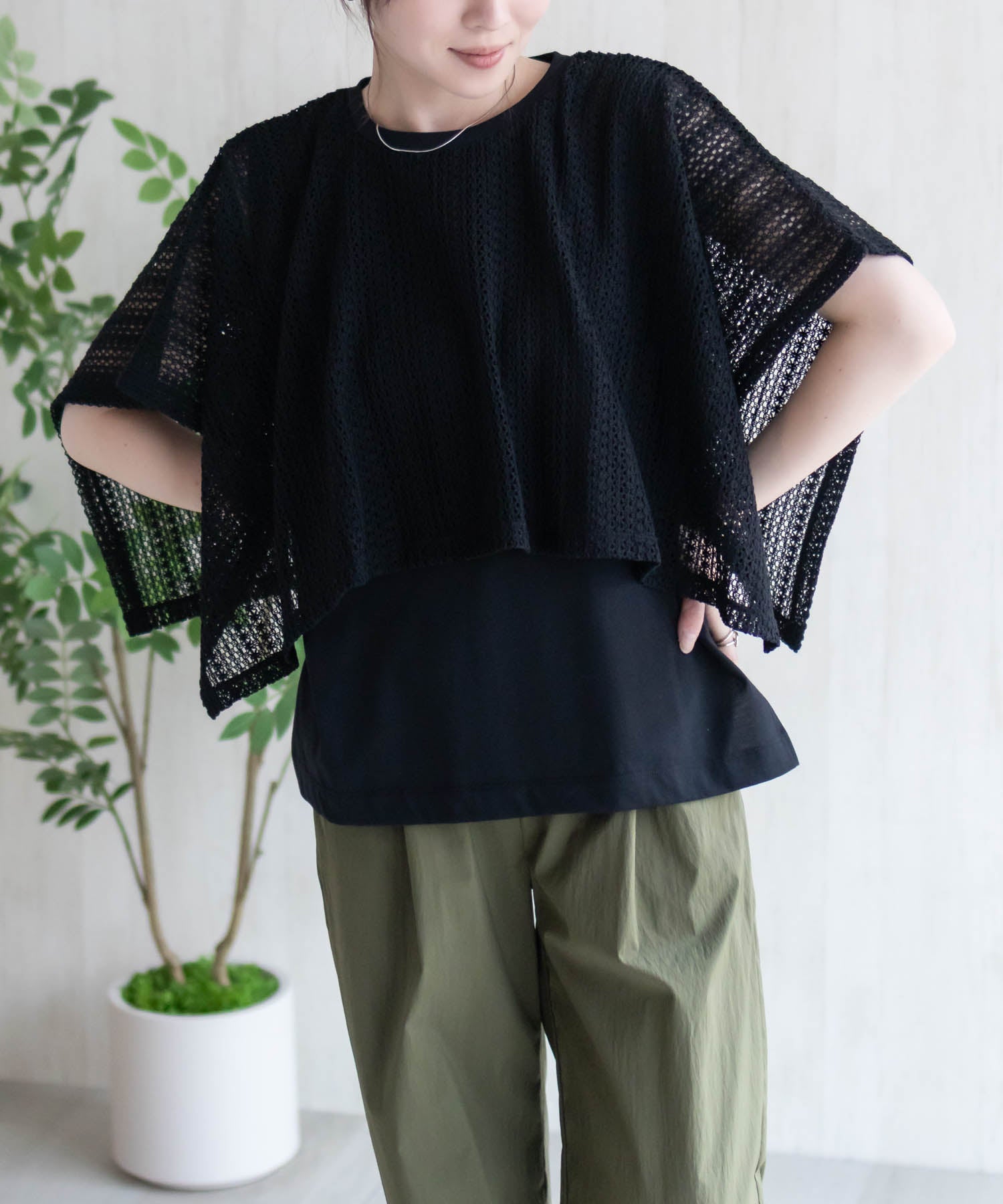 ハッシュアッシュ HusHusH ケープ調Tシャツ （ホワイト） ホワイト