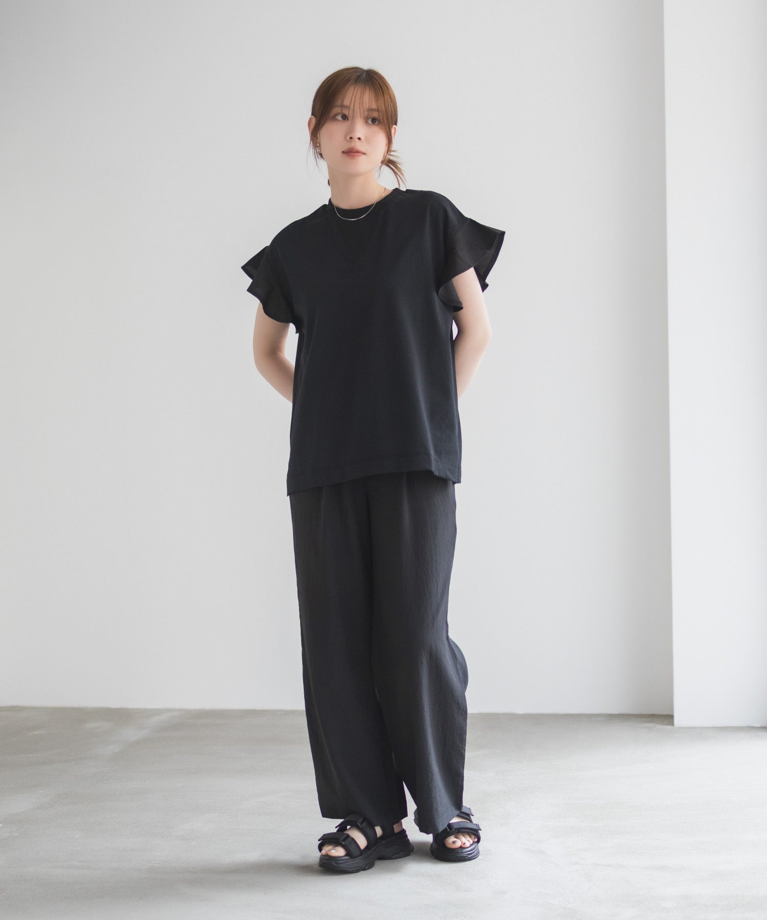 ハッシュアッシュ HusHusH 布帛フリルTシャツ （チャコール） チャコール