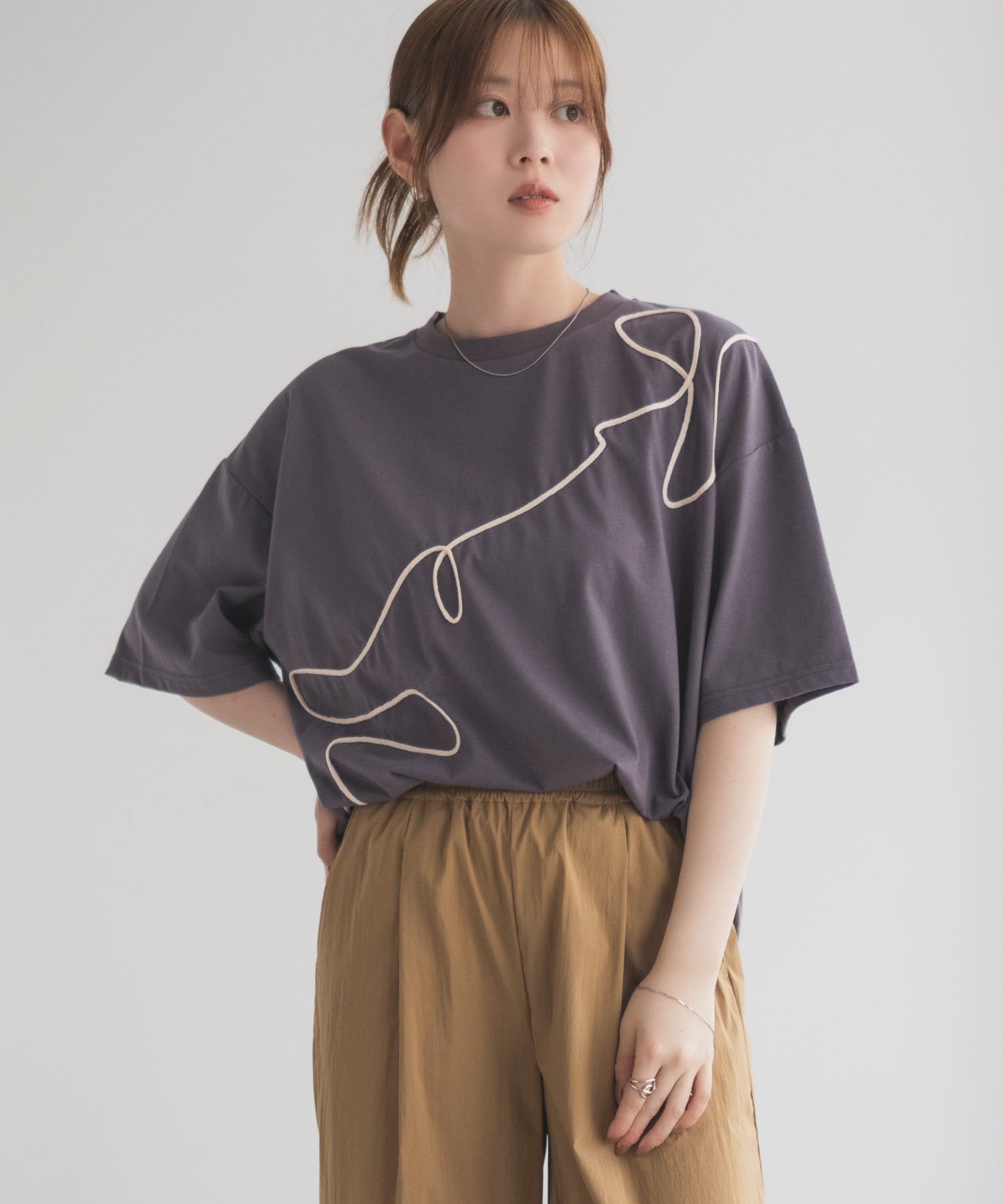 ハッシュアッシュ HusHusH コード刺繍Tシャツ （ベージュ） ベージュ