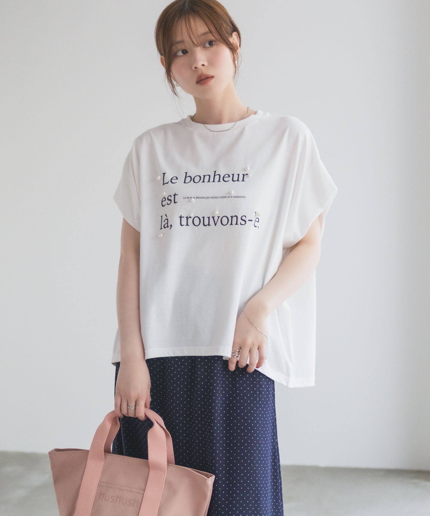 ハッシュアッシュ HusHusH パール使いプリントドルマンTシャツ （ベージュ） ベージュ