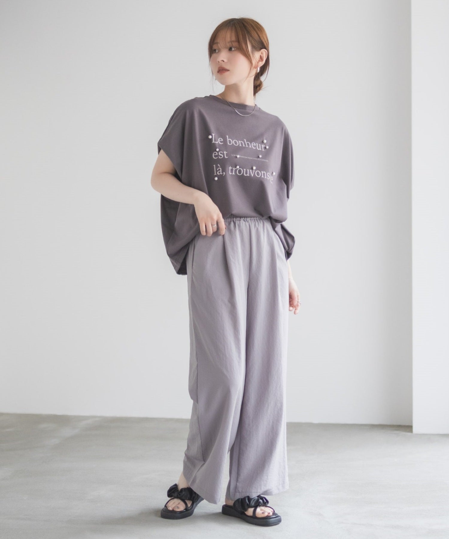 ハッシュアッシュ HusHusH パール使いプリントドルマンTシャツ （ベージュ） ベージュ