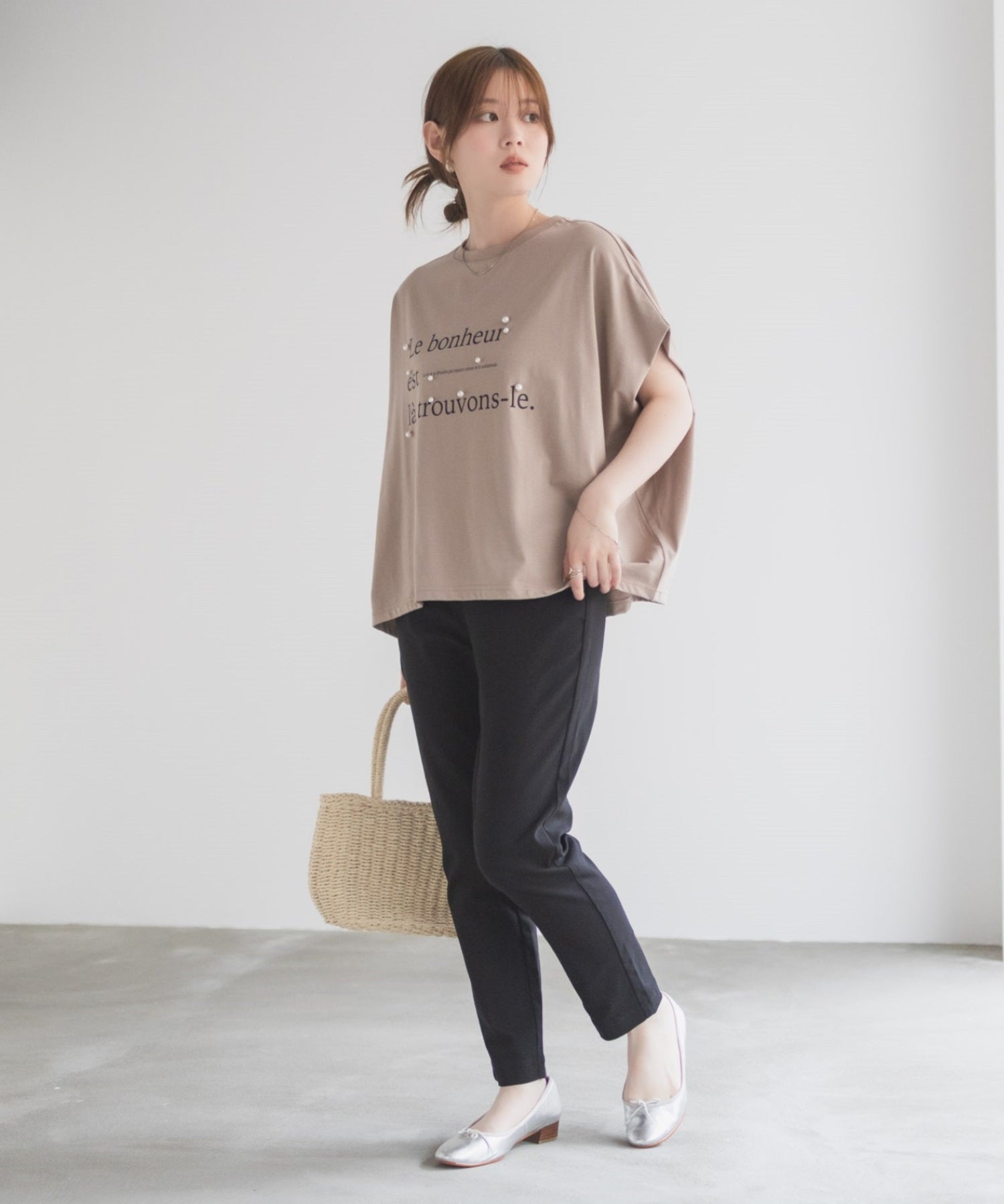 ハッシュアッシュ HusHusH パール使いプリントドルマンTシャツ （ベージュ） ベージュ