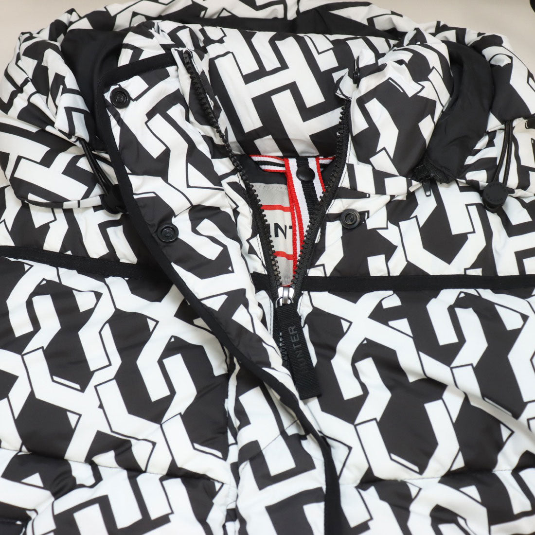 ハンター HUNTER W INTREPID MIDWEIGHT HPRINT SHORT PUFFER