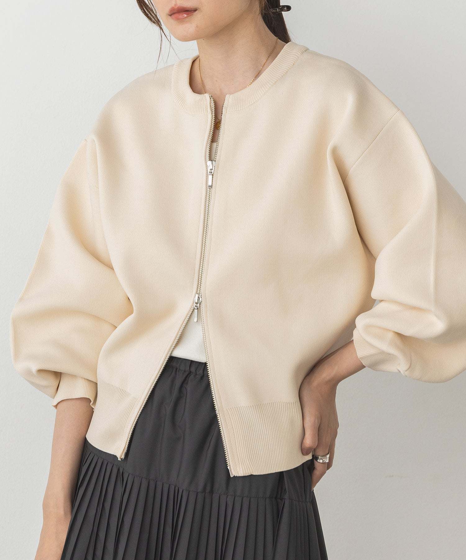 ハンチ hunch 【WEB限定/別注】ジップショートカーディガン （アイボリー【ラメなし】） アイボリー【ラメなし】