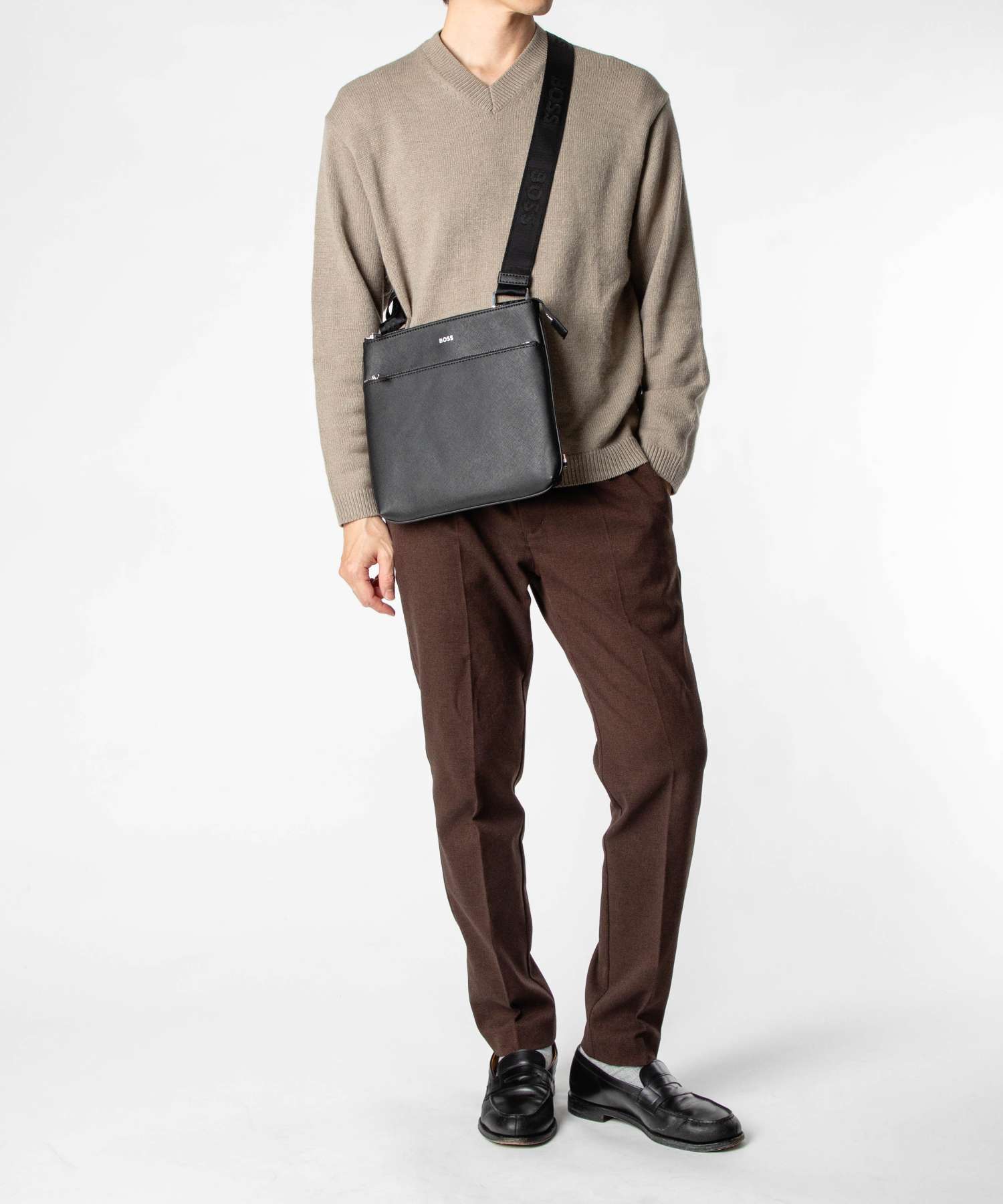 ヒューゴボス HUGO BOSS ヒューゴボス HUGO BOSS Envelope bag エンベロープバッグ 50483567 ショルダーバッグ プリント ロゴ メンズ バッグ ZAIR_S Z ENV LARGE （BLACK(001)） BLACK(001)