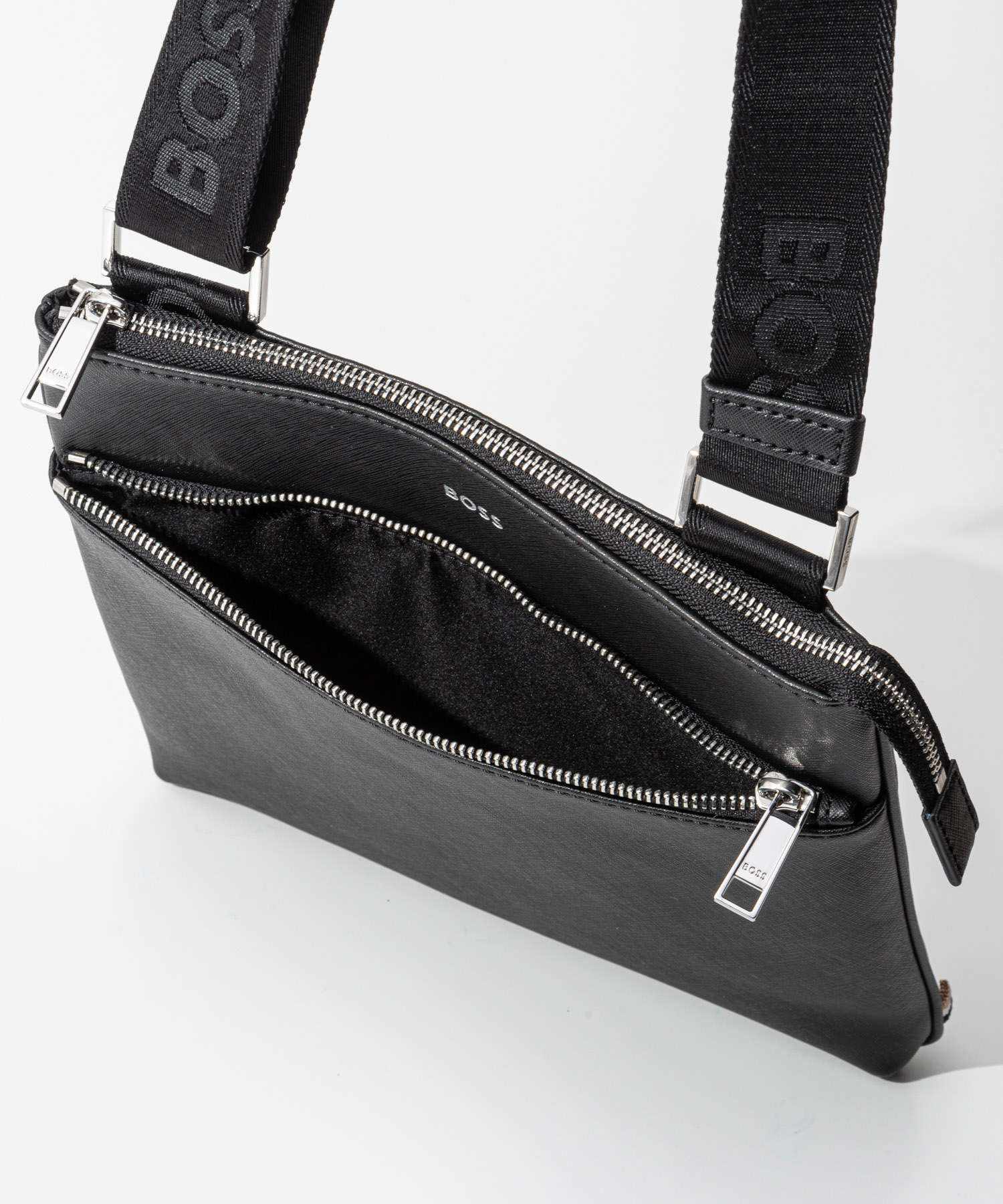 ヒューゴボス HUGO BOSS ヒューゴボス HUGO BOSS Envelope bag エンベロープバッグ 50483567 ショルダーバッグ プリント ロゴ メンズ バッグ ZAIR_S Z ENV LARGE （BLACK(001)） BLACK(001)