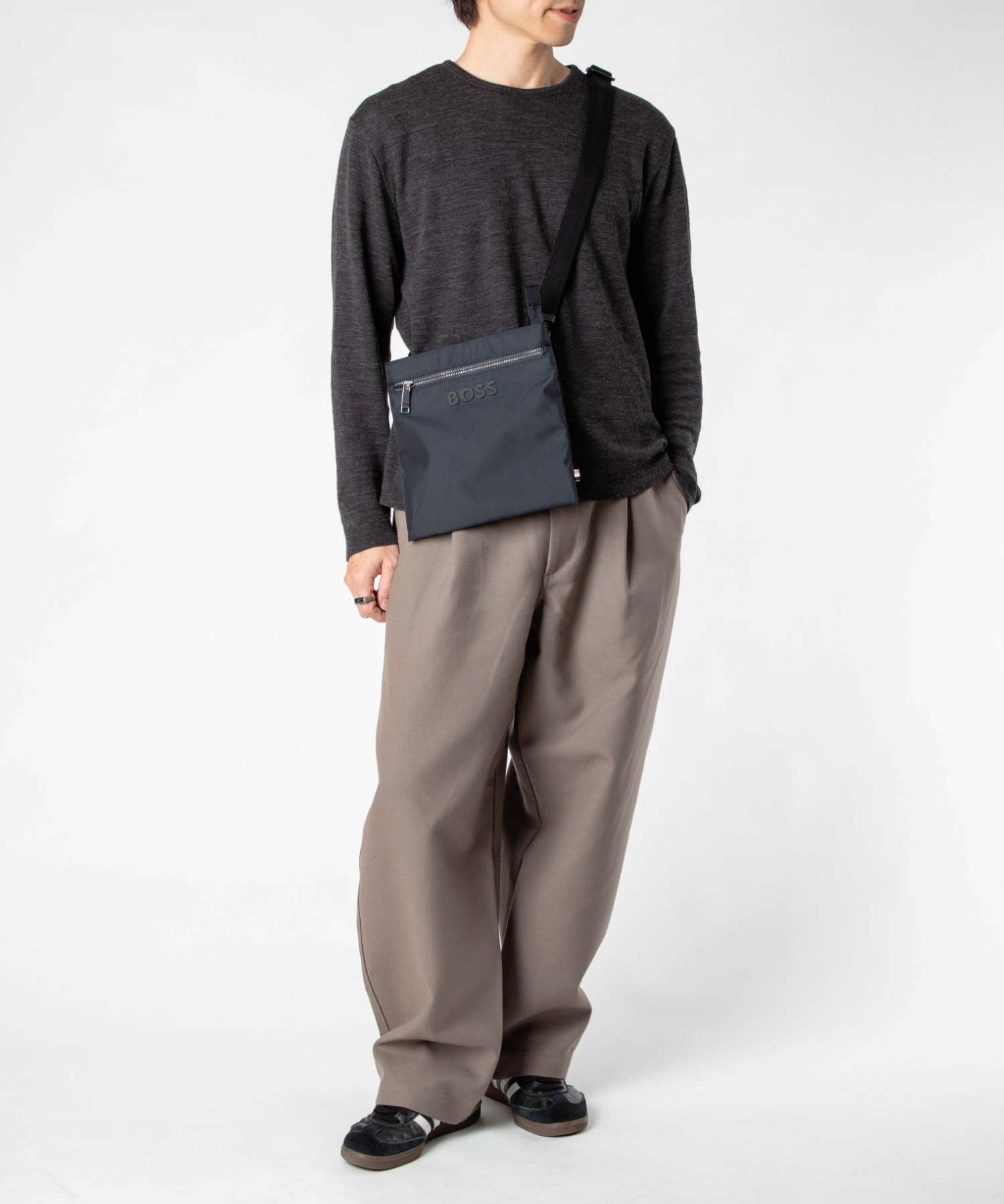 ヒューゴボス HUGO BOSS ヒューゴボス HUGO BOSS Catch 3.0 Envelope L エンベロープバッグ バッグ L 50511930 ショルダーバッグ  CATCH_3.0_ENVELOPE L （DARK BLUE(406)） DARK BLUE(406)