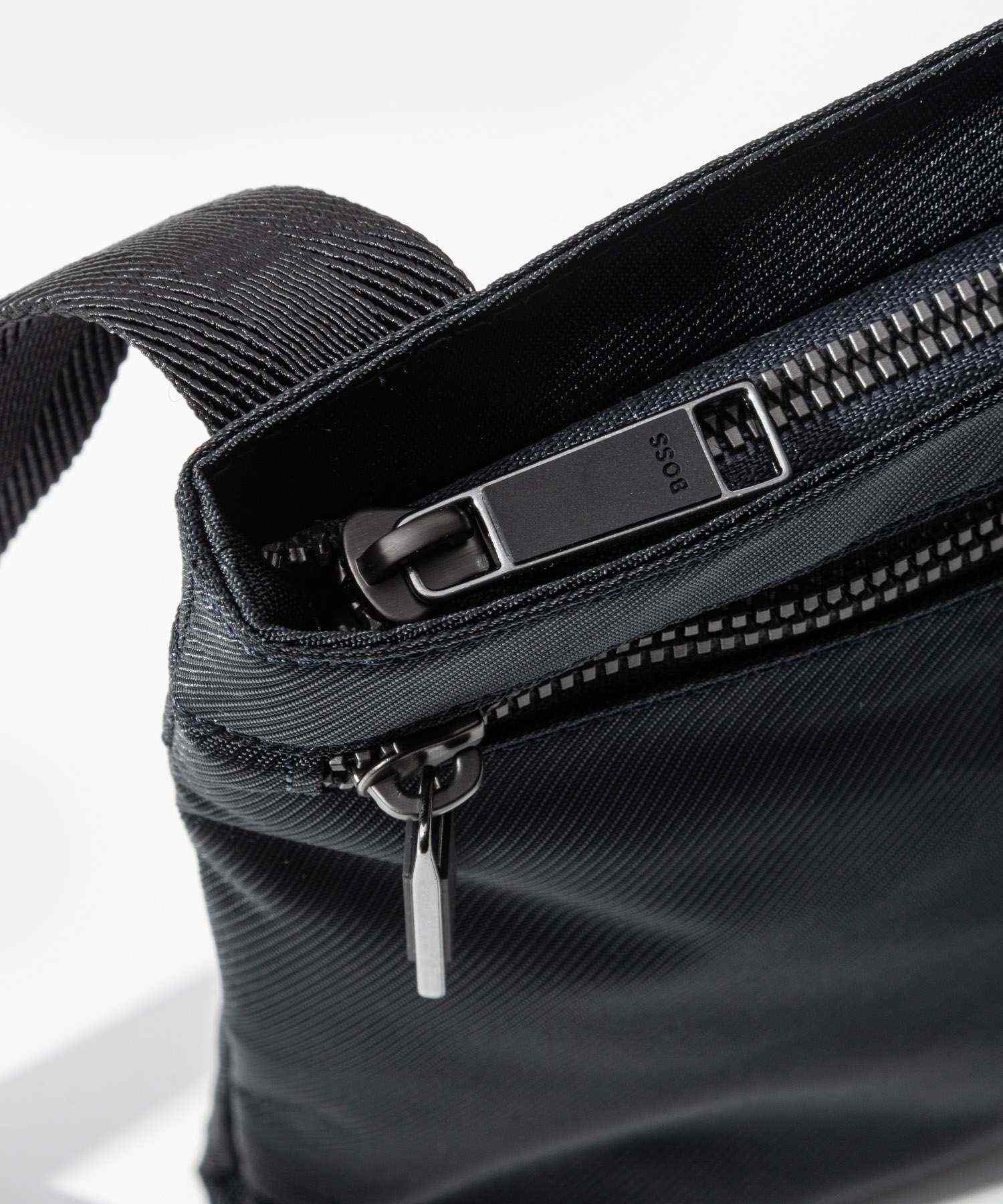 ヒューゴボス HUGO BOSS ヒューゴボス HUGO BOSS Catch 3.0 Envelope L エンベロープバッグ バッグ L 50511930 ショルダーバッグ  CATCH_3.0_ENVELOPE L （DARK BLUE(406)） DARK BLUE(406)