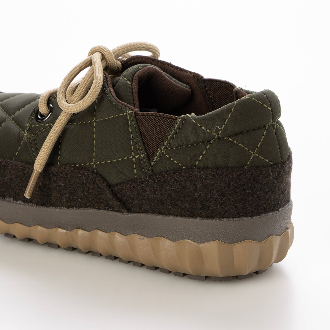 ハスキー HUSKY TOKYO CAMPGO 防水 防滑 防寒 ダイヤキルティング 3ホール ローカット レースアップ スニーカー （KHAKI） KHAKI