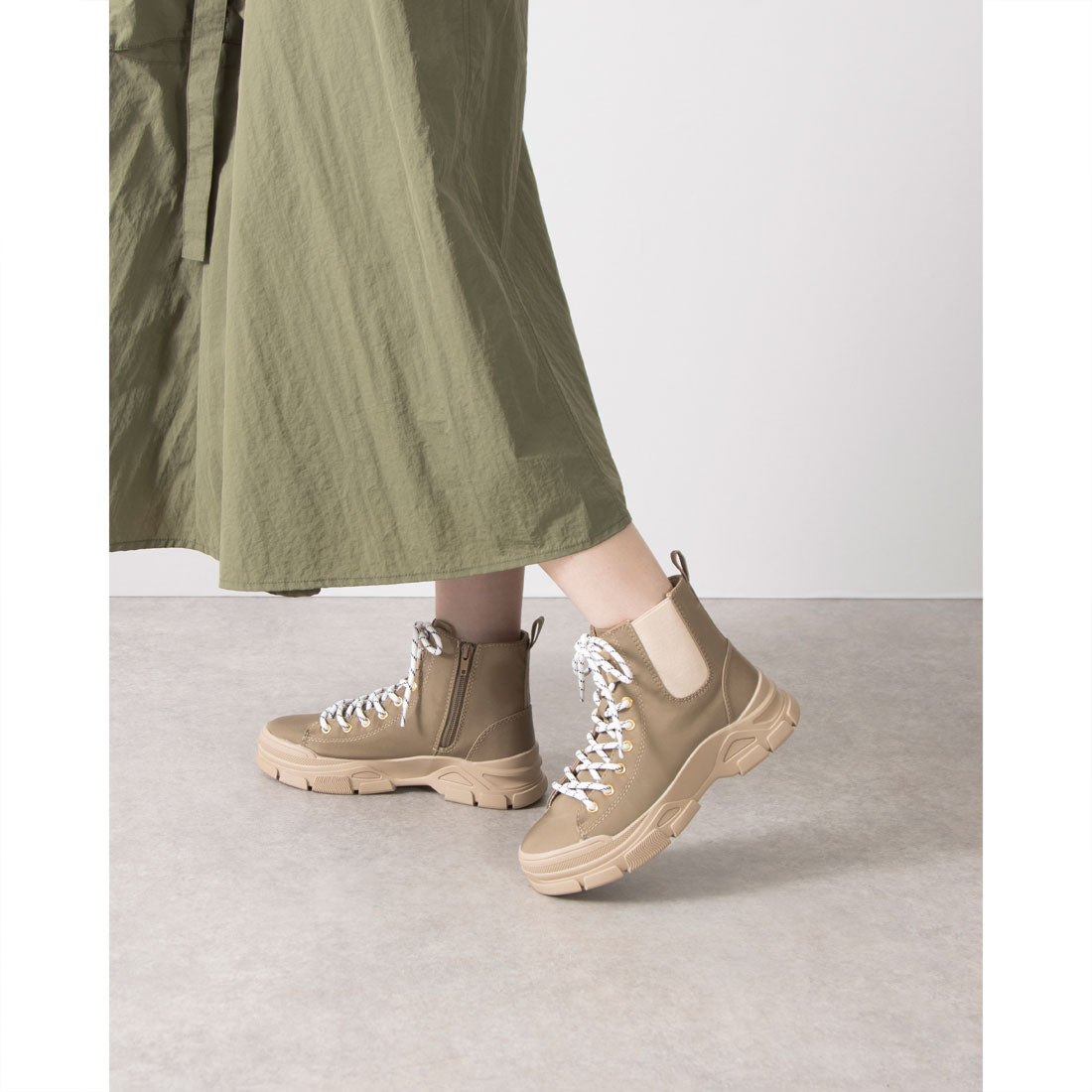 Husky Co.Ltd. TOKYO☆CAMPGO / Tokyo Camp Go Non-slip Volume Sole Nylon High-cut Waterproof Sneakers