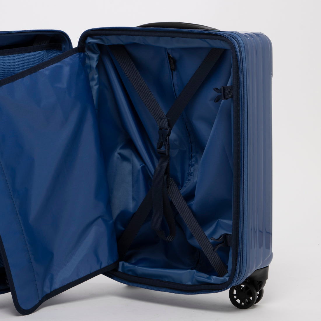 アジア・ラゲージ Asia Luggage 大容量／軽量／拡張機能で容量アップ／高純度ポリカーボネイト100% ALI-6000-18W [3?4泊] 40L(拡張時48L) （アッシュブルー） アッシュブルー