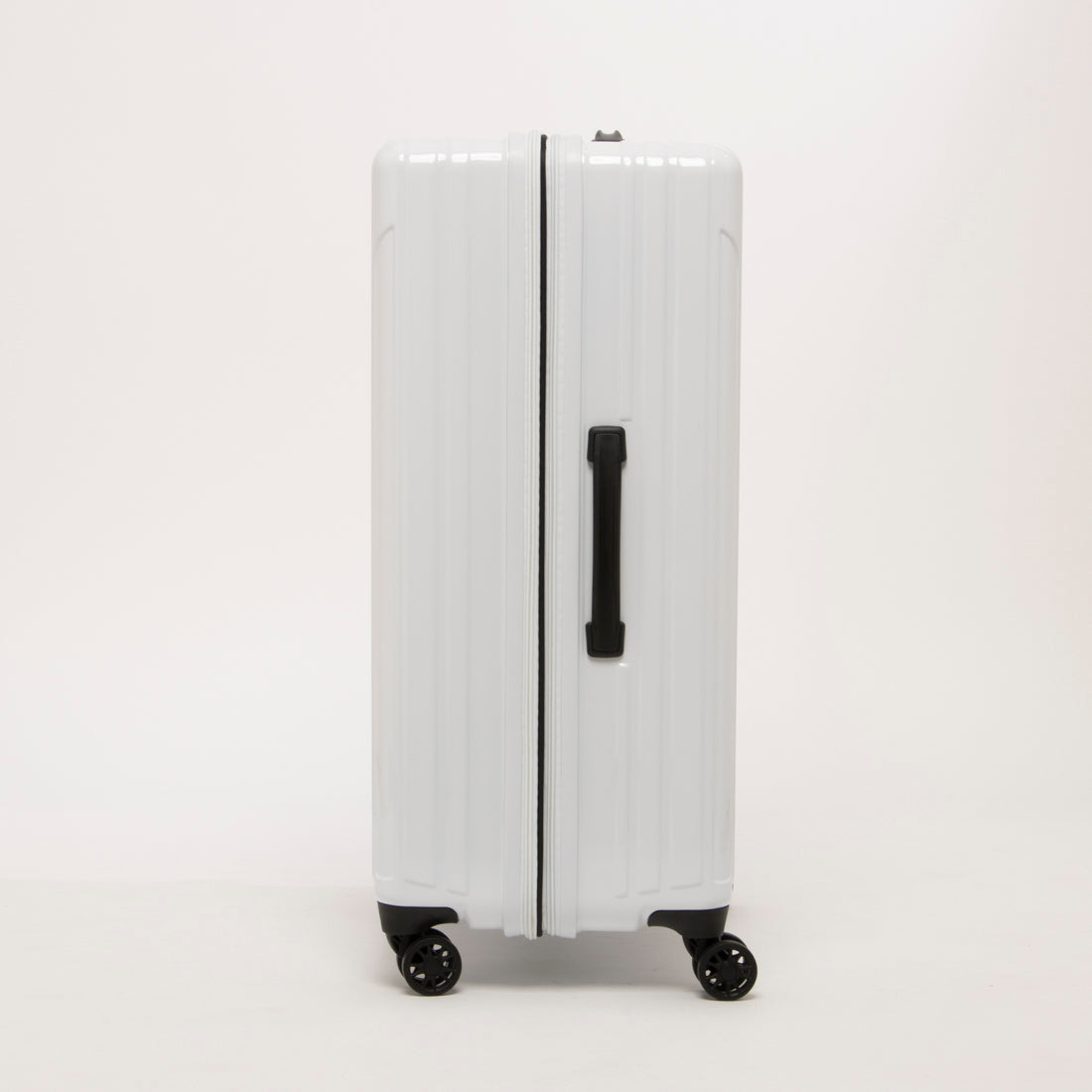 アジア・ラゲージ Asia Luggage 大容量／軽量／拡張機能で容量アップ／高純度ポリカーボネイト100% ALI-6000-18W [3?4泊] 40L(拡張時48L) （ホワイト） ホワイト