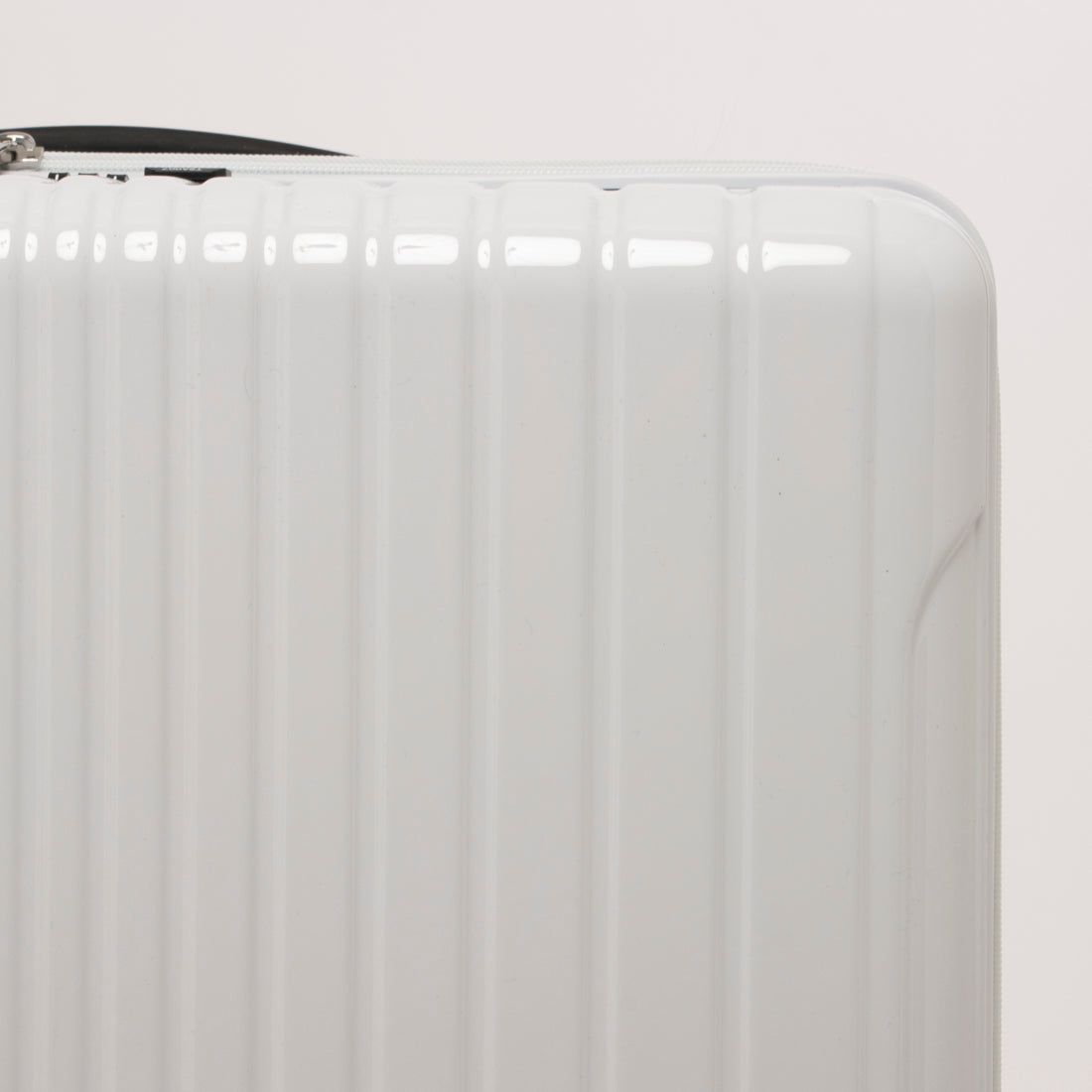 アジア・ラゲージ Asia Luggage 大容量／軽量／拡張機能で容量アップ／高純度ポリカーボネイト100% ALI-6000-18W [3?4泊] 40L(拡張時48L) （ホワイト） ホワイト